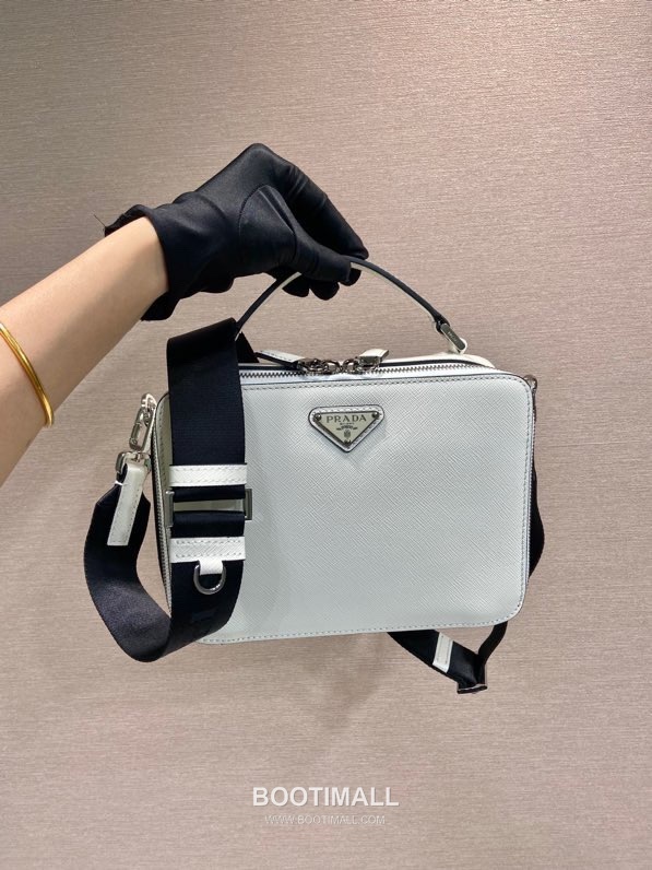 Prada Saffiano Leather Brique Bag with Top Handle and Nylon Strap 프라다 사피아노 레더 탑핸들 나일론 스트랩 브리크백 2VH069 22cm 1