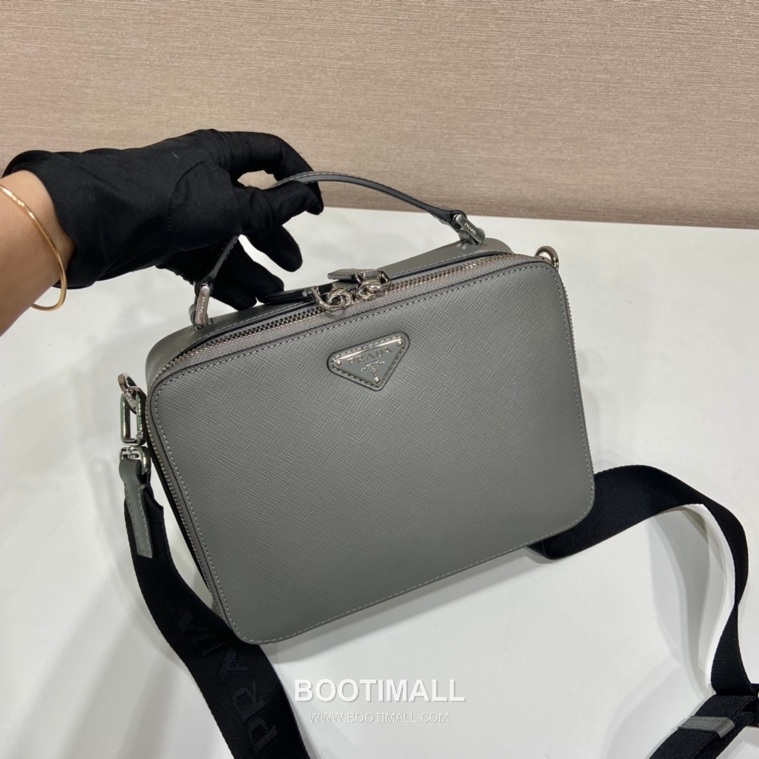 Prada Saffiano Leather Brique Bag with Top Handle and Nylon Strap 프라다 사피아노 레더 탑핸들 나일론 스트랩 브리크백 2VH069 22cm 4