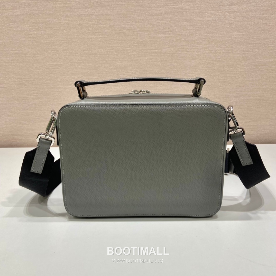 Prada Saffiano Leather Brique Bag with Top Handle and Nylon Strap 프라다 사피아노 레더 탑핸들 나일론 스트랩 브리크백 2VH069 22cm 5