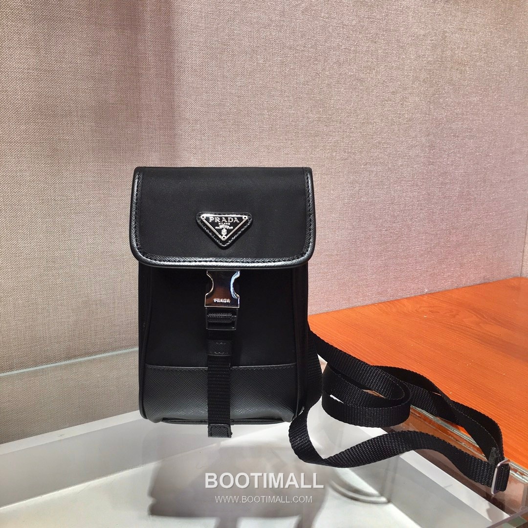 Prada Saffiano Leather Phone Crossbody Bag with Triangle Logo 프라다 사피아노 레더 삼각로고 폰 크로스백 2ZH109 12cm 2