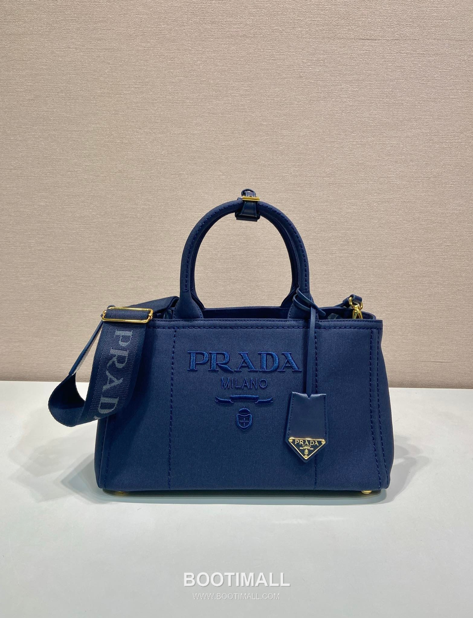 Prada Canvas Leather Trim Tote Bag with Adjustable Strap and Key Charm 프라다 캔버스 레더 트림 조절 스트랩 키참 토트백 1BG554 33cm 1