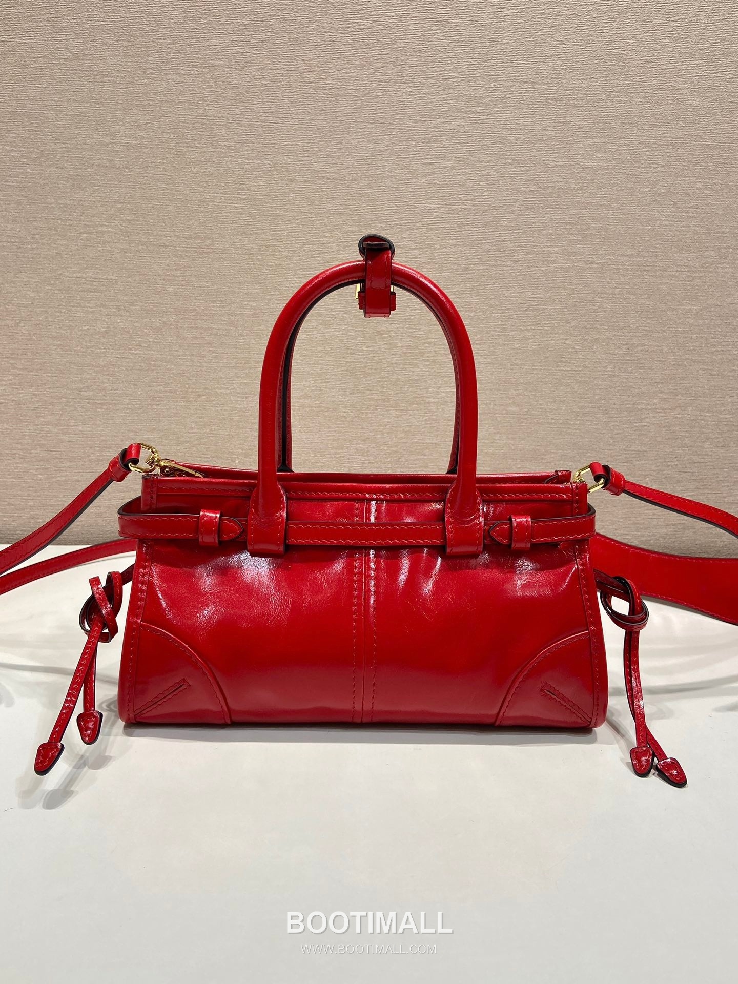 Prada Softlux Oil Wax Leather Mini Top Handle Bag with Adjustable Strap 프라다 오일왁스 레더 미니 탑핸들 조절 스트랩백 1BA486 23.5cm 4
