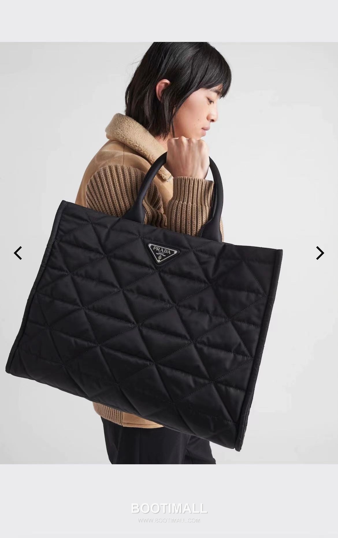 Prada Quilted Nylon Tote Bag with Metal Hardware Detail 프라다 퀼팅 나일론 메탈 하드웨어 디테일 토트백 2VG096 45cm 1