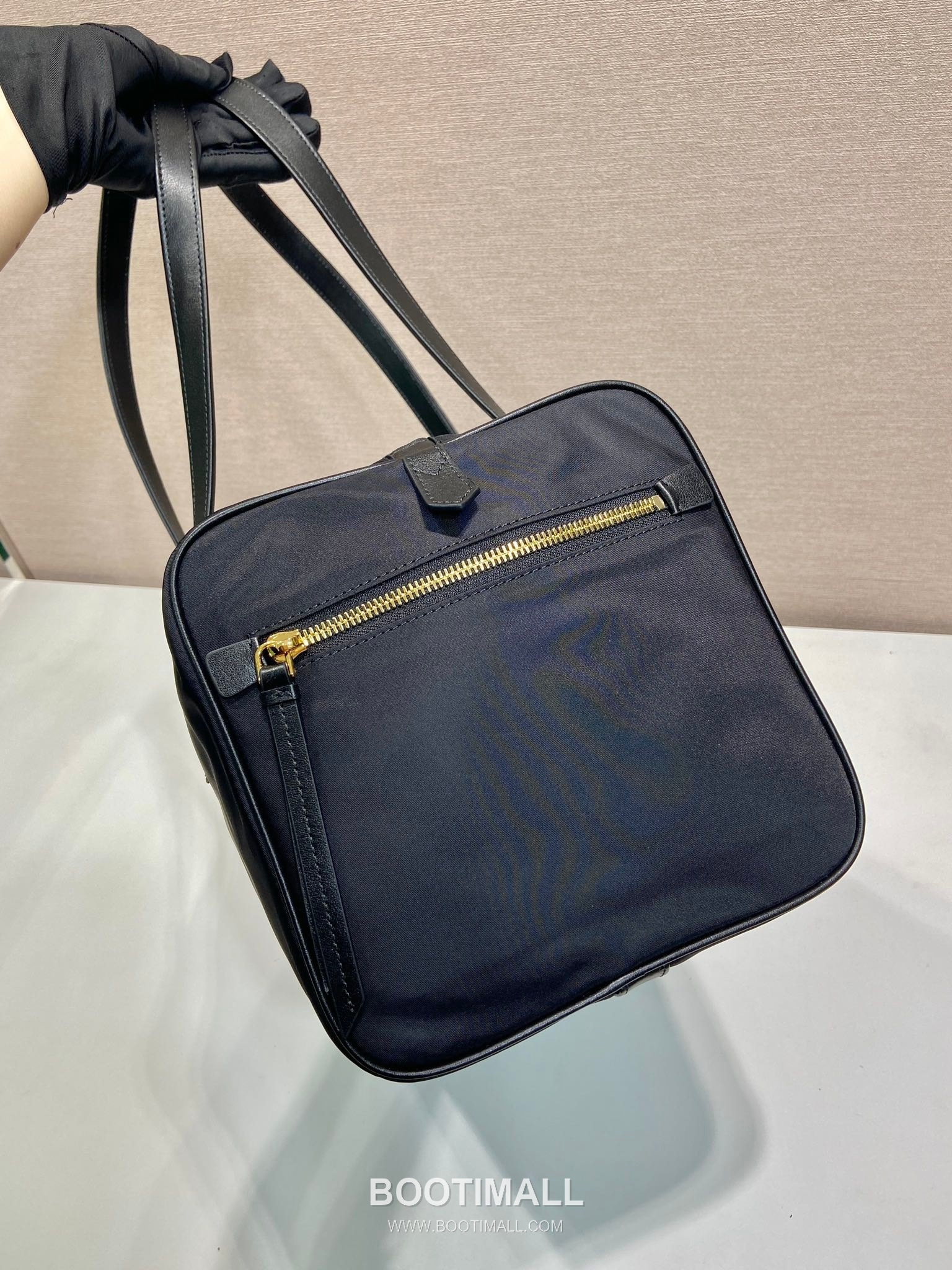Prada Travel Duffel Bag with Leather Trim and Lock Detail 프라다 레더 트림 락 디테일 트래블 더플백 1BB135 40cm 6