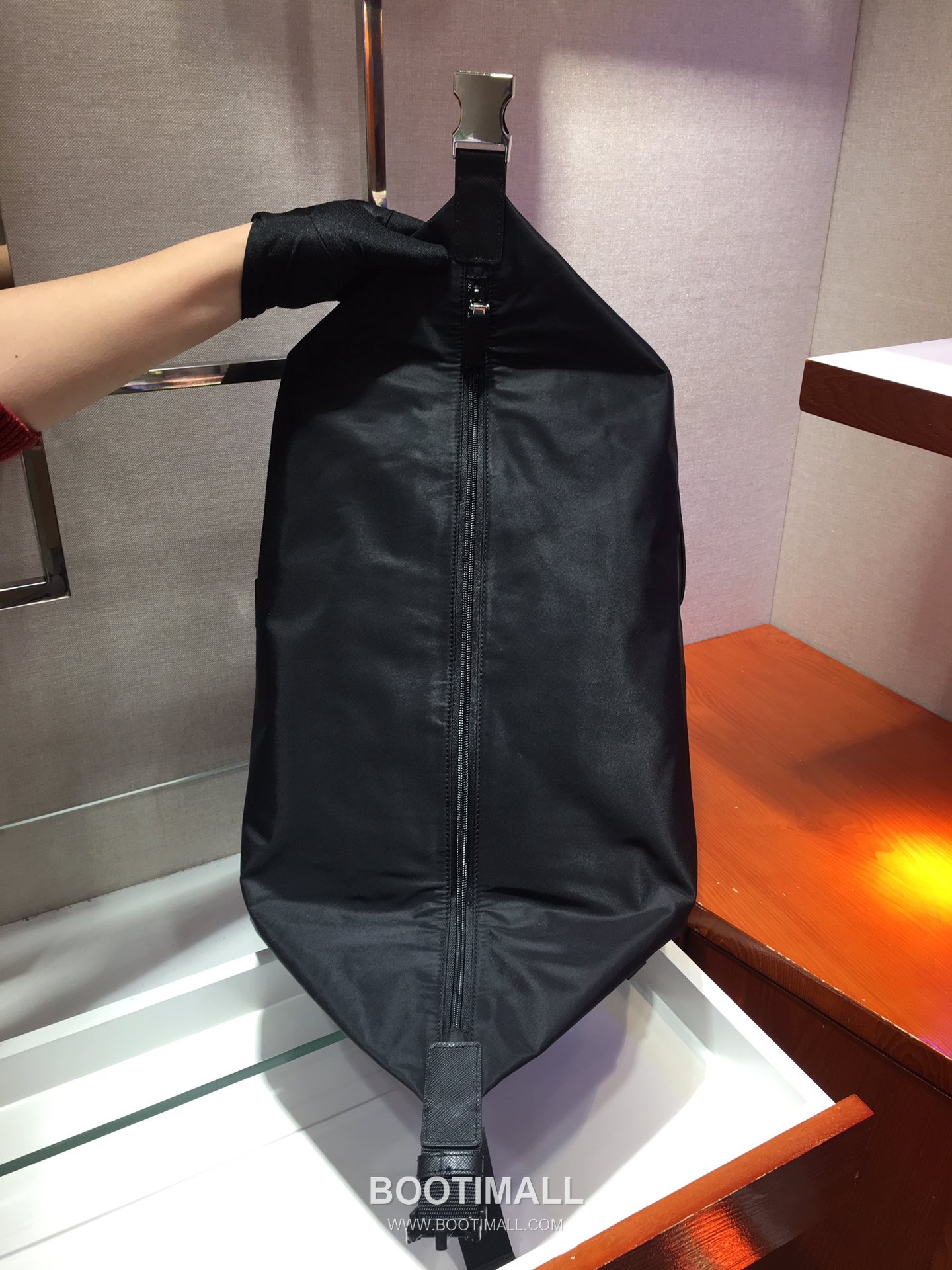 Prada Nylon Saffiano Leather Multi Functional Backpack with Hidden Pocket 프라다 나일론 사피아노 레더 히든포켓 멀티기능 백팩 2VZ028 29cm 7