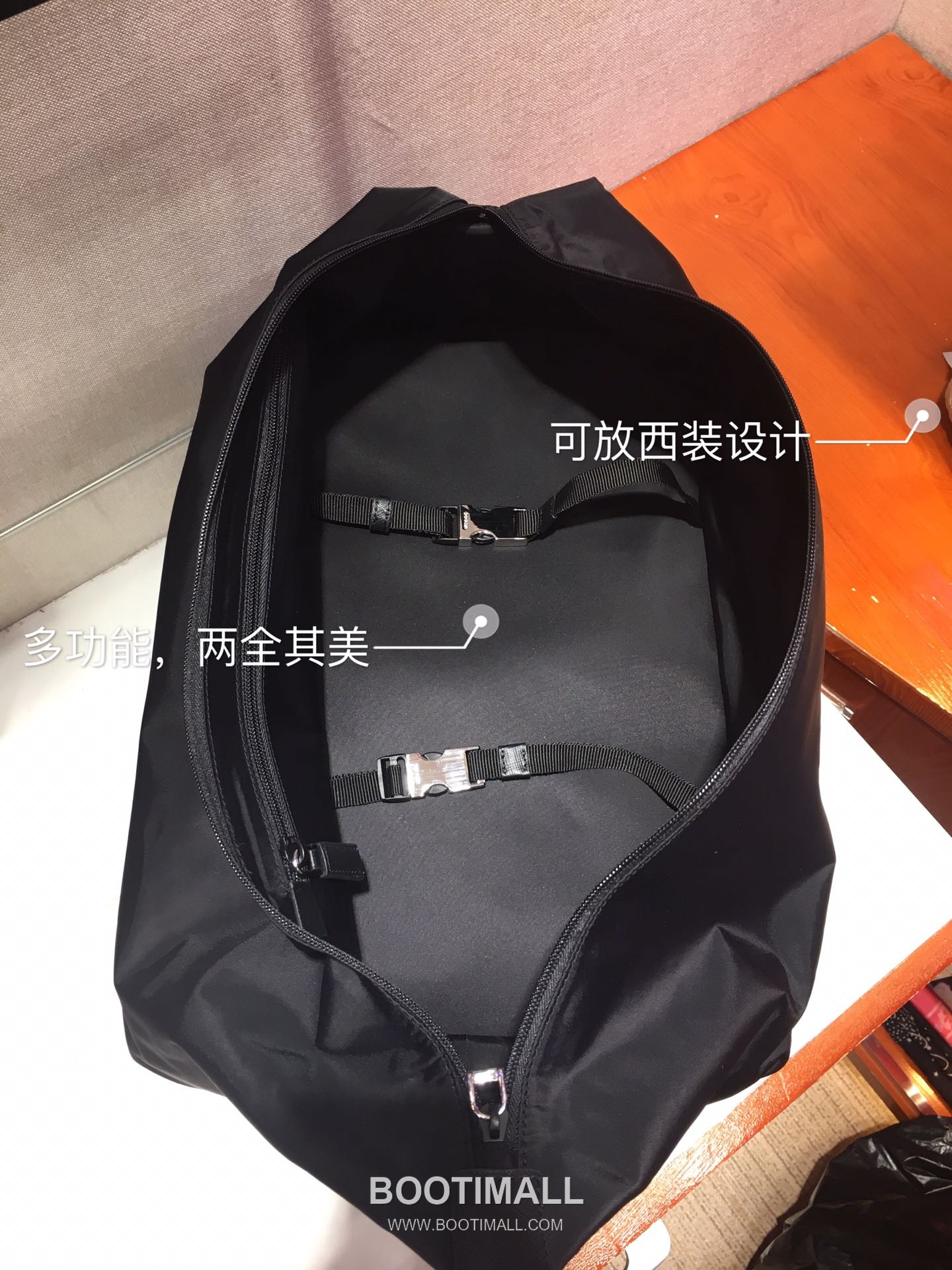 Prada Nylon Saffiano Leather Multi Functional Backpack with Hidden Pocket 프라다 나일론 사피아노 레더 히든포켓 멀티기능 백팩 2VZ028 29cm 9
