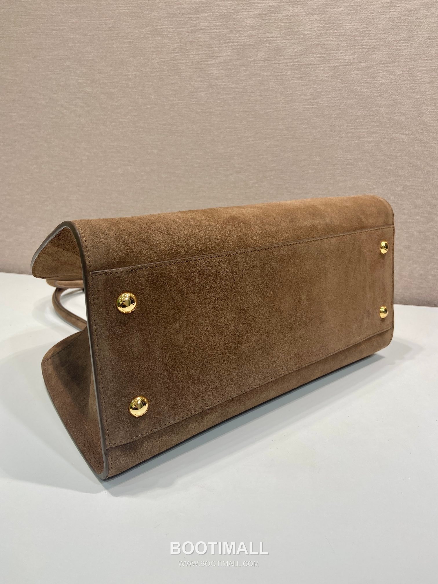 Prada Suede Leather Oversize Tote Bag with Minimal Structure 프라다 스웨이드 레더 오버사이즈 미니멀 토트백 1BG572 35cm 6