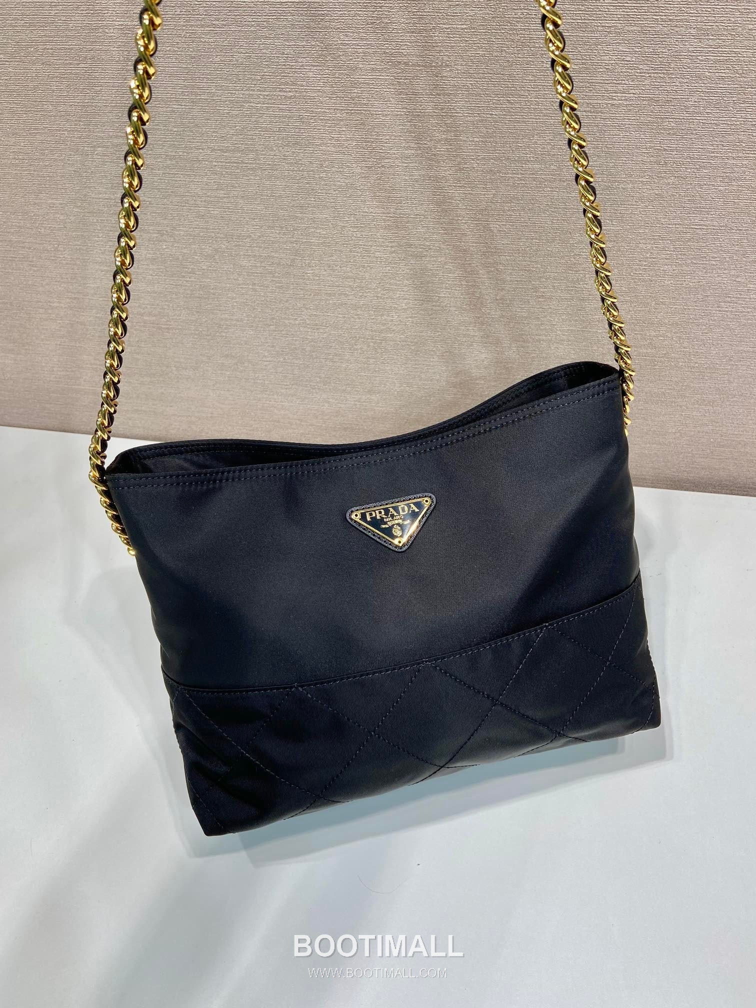 Prada Quilted Nylon Chain Hobo Bag with Vintage Style 프라다 퀼팅 나일론 체인 빈티지 호보백 1BD645 25cm 3