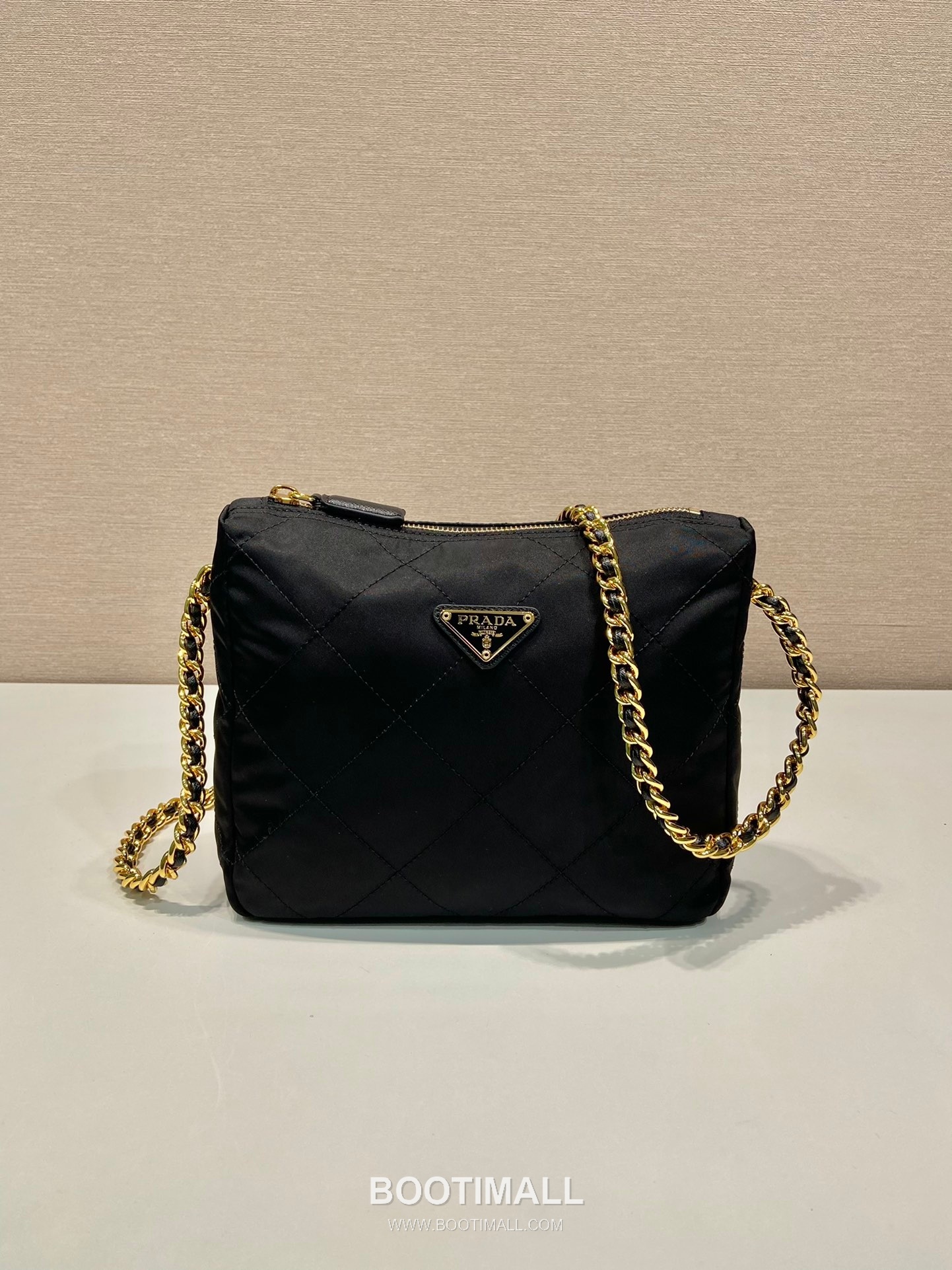Prada Quilted Nylon Chain Hobo Bag Vintage Style 프라다 퀼팅 나일론 체인 빈티지 호보백 1BD646 22cm 2