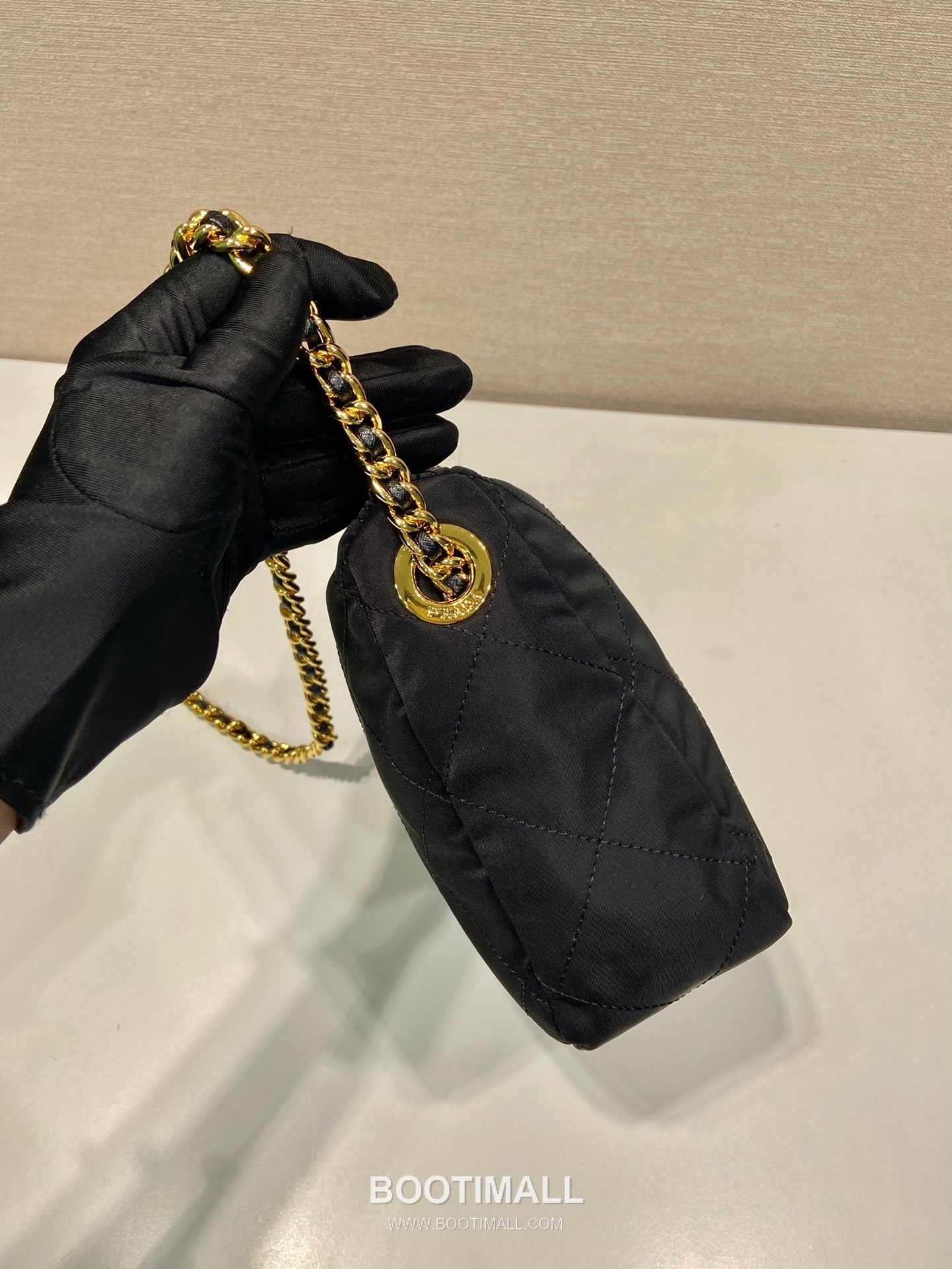 Prada Quilted Nylon Chain Hobo Bag Vintage Style 프라다 퀼팅 나일론 체인 빈티지 호보백 1BD646 22cm 6