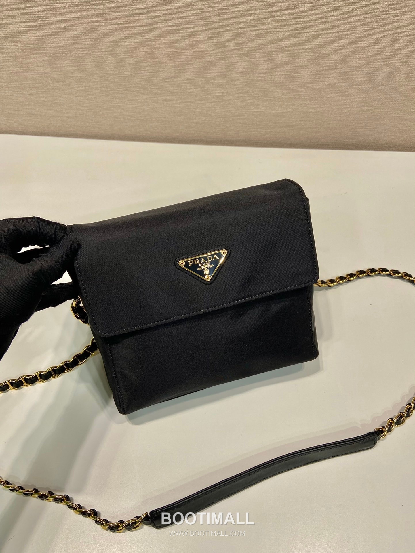 Prada Nylon Chain Mini Crossbody Bag Vintage Style 프라다 나일론 체인 빈티지 미니 크로스백 1BD648 18cm 4