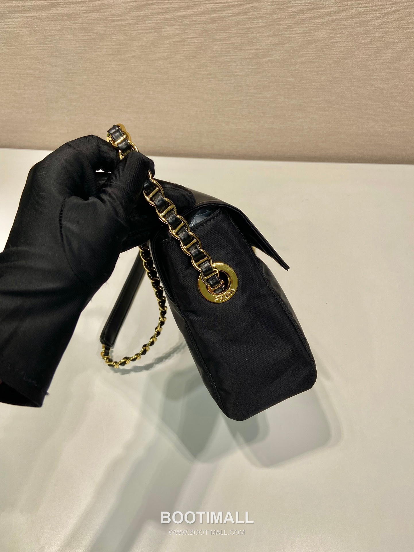 Prada Nylon Chain Mini Crossbody Bag Vintage Style 프라다 나일론 체인 빈티지 미니 크로스백 1BD648 18cm 8