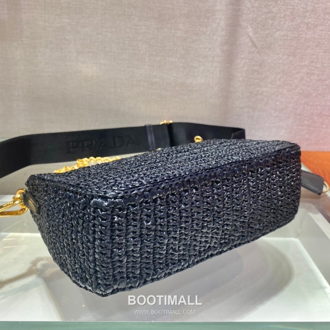 Prada Woven Raffia Three Way Shoulder Bag with Mini Pouch 프라다 라피아 위빙 미니파우치 포함 3WAY 숄더백 1BH204 23cm 7