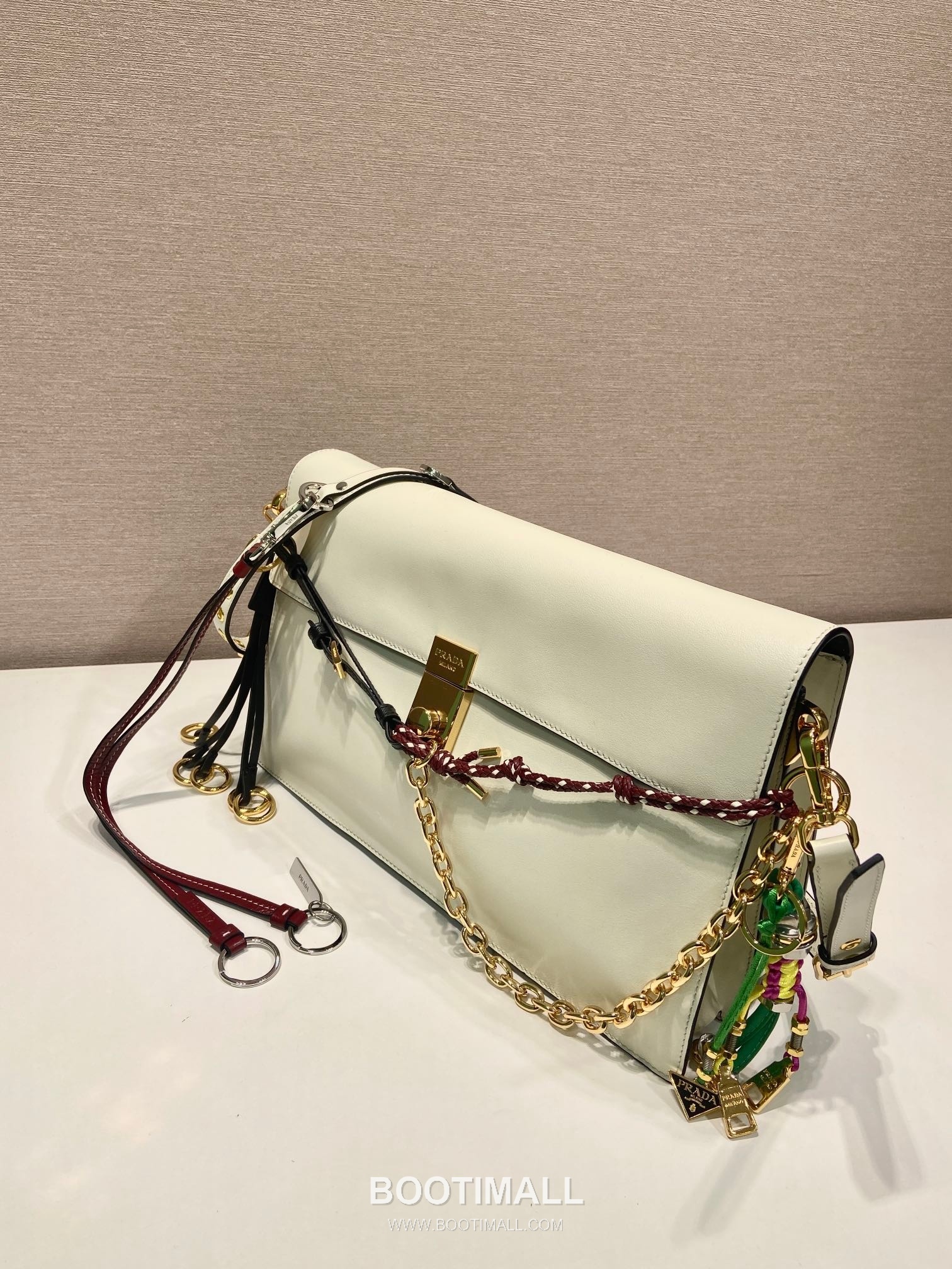 Prada Soft Sound Calfskin Shoulder Bag with Dual Compartment and Charm Detail 프라다 소프트 사운드 카프스킨 더블컴파트먼트 참 숄더백 1BD378 35cm 4