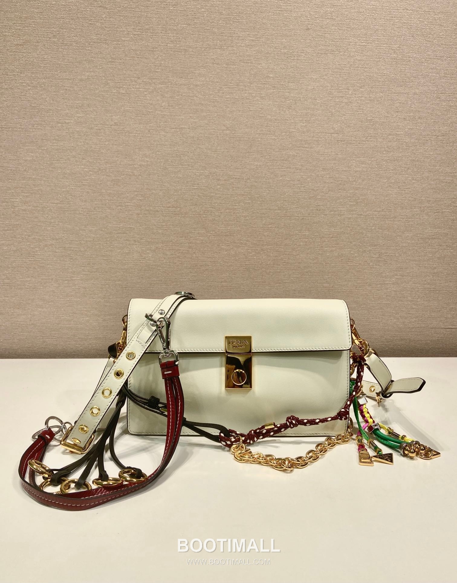 Prada Soft Sound Calfskin Shoulder Bag with Dual Compartment and Charm Detail 프라다 소프트 사운드 카프스킨 더블컴파트먼트 참 숄더백 1BD379 24cm 2