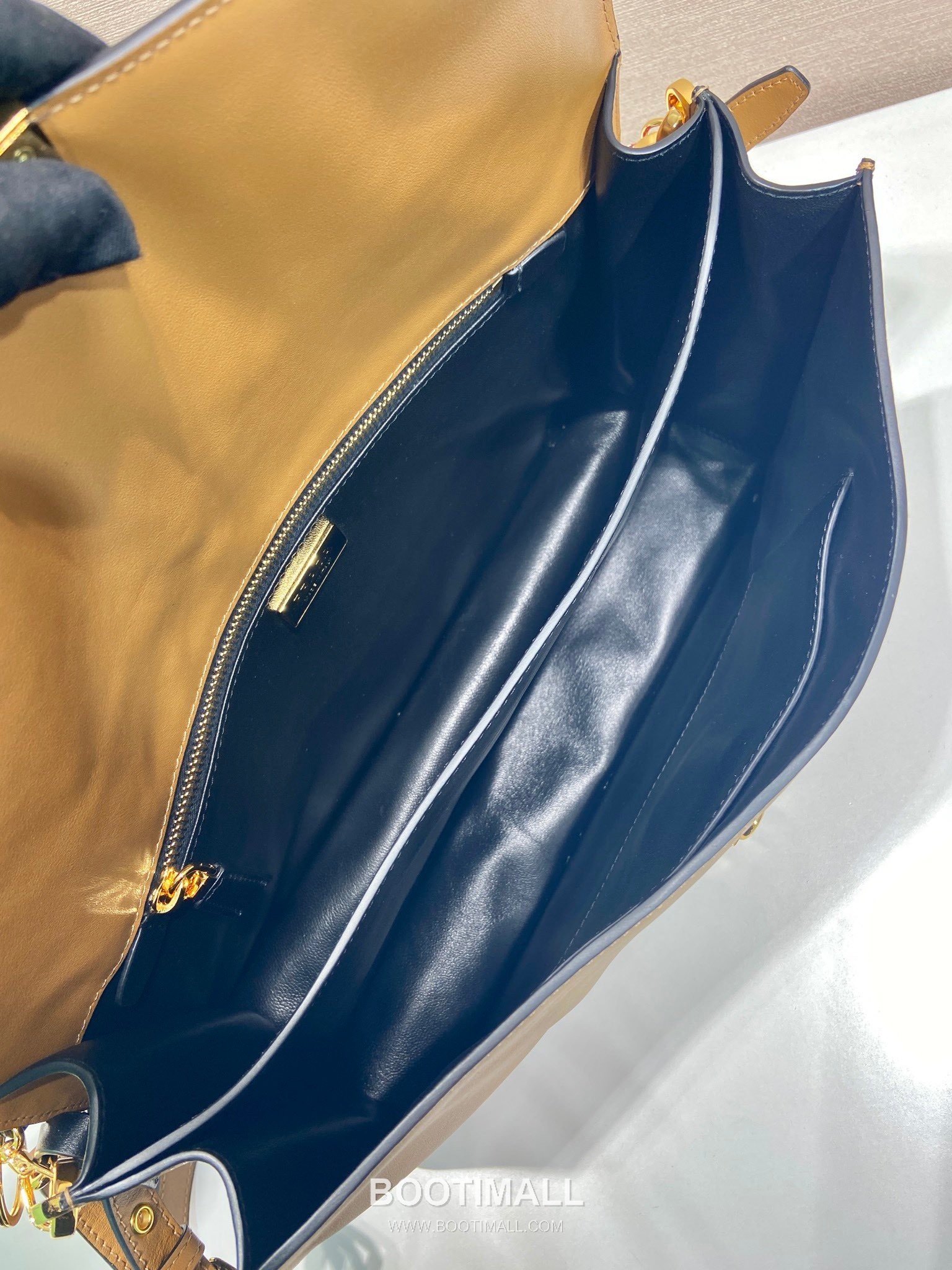 Prada Soft Sound Calfskin Shoulder Bag with Dual Compartment and Charm Detail 프라다 소프트 사운드 카프스킨 더블컴파트먼트 참 숄더백 1BD378 35cm 9