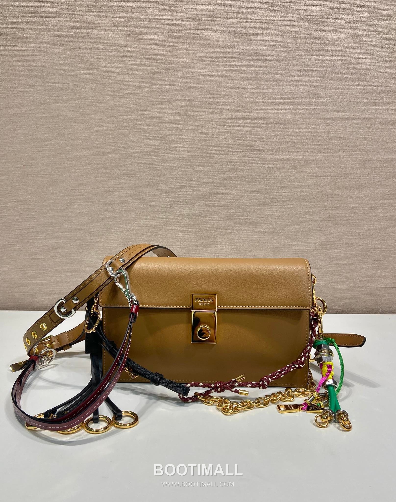 Prada Soft Sound Calfskin Shoulder Bag with Dual Compartment and Charm Detail 프라다 소프트 사운드 카프스킨 더블컴파트먼트 참 숄더백 1BD379 24cm 2