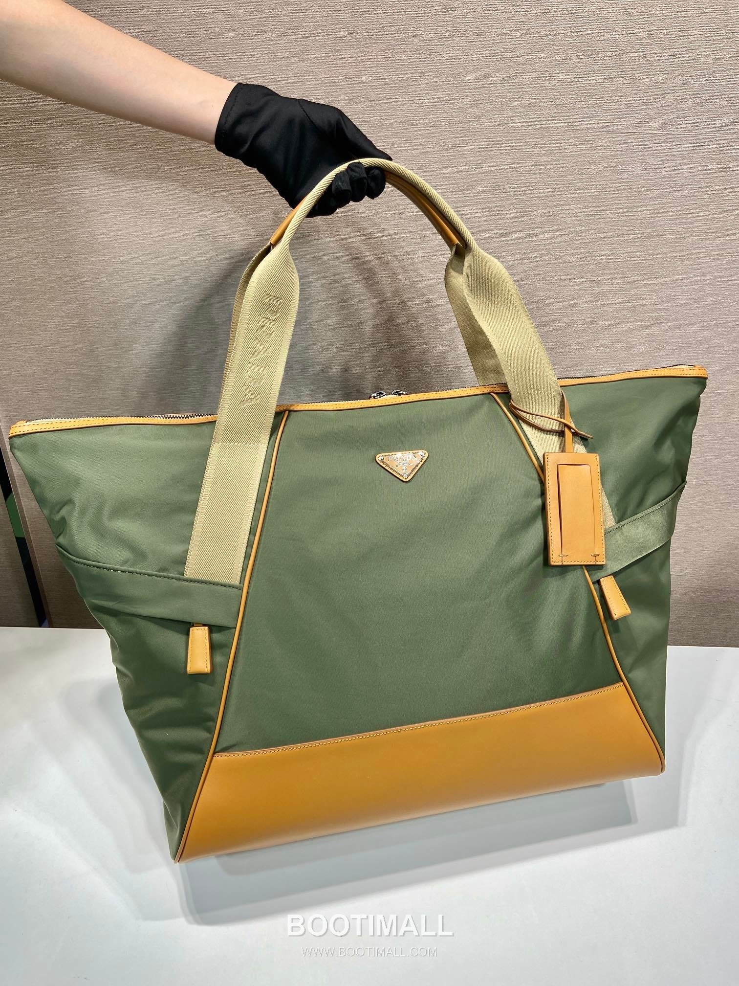 Prada Nylon Travel Tote Bag with Calfskin Trim and Cargo Pocket Detail 프라다 나일론 카프스킨 트림 카고포켓 여행용 토트백 2VC040 44.5cm 3
