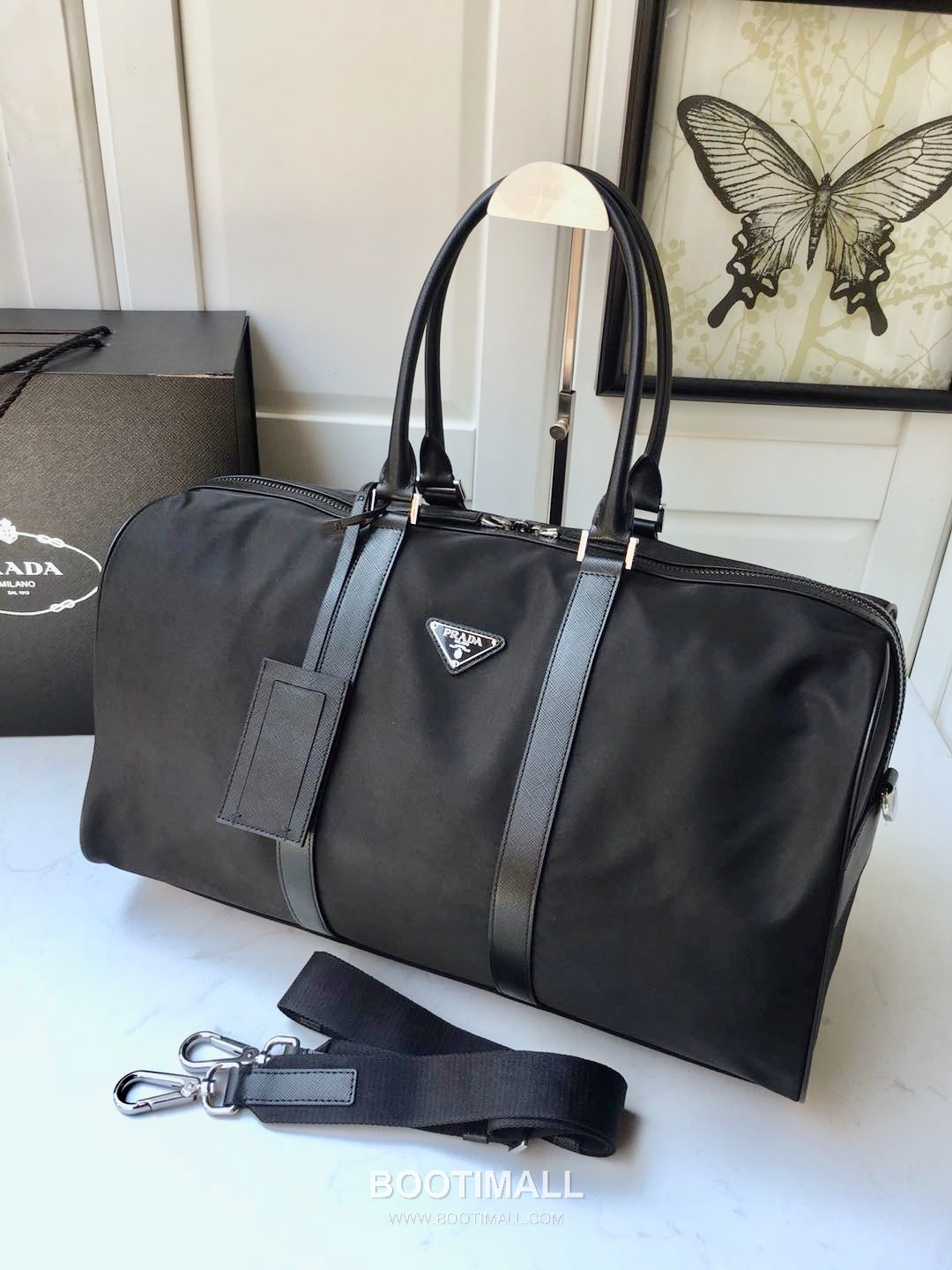 Prada Parachute Nylon Travel Duffle Bag with Triangle Metal Logo 프라다 패러슈트 나일론 삼각메탈로고 더플백 1V19S 48cm 2