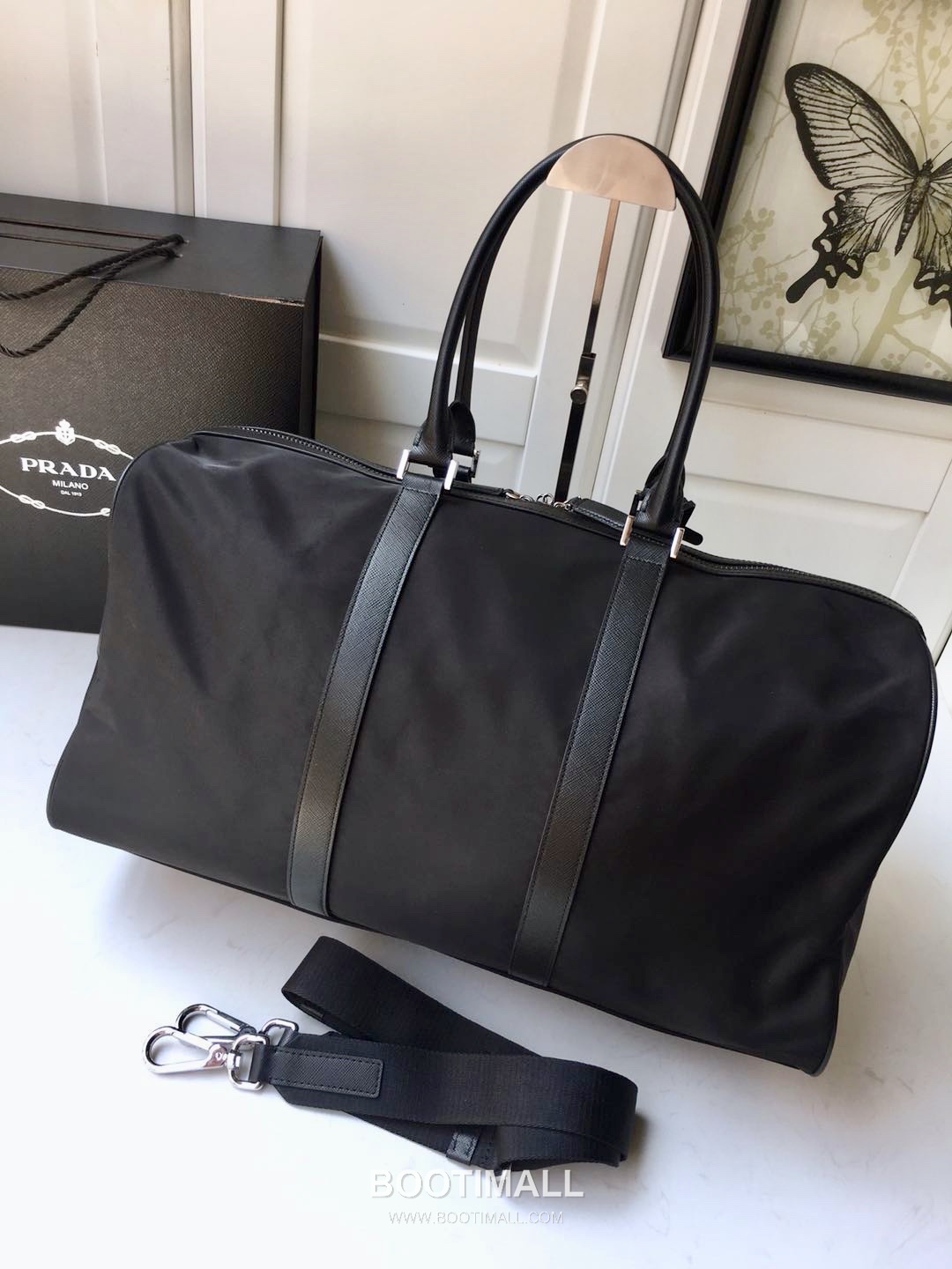 Prada Parachute Nylon Travel Duffle Bag with Triangle Metal Logo 프라다 패러슈트 나일론 삼각메탈로고 더플백 1V19S 48cm 4