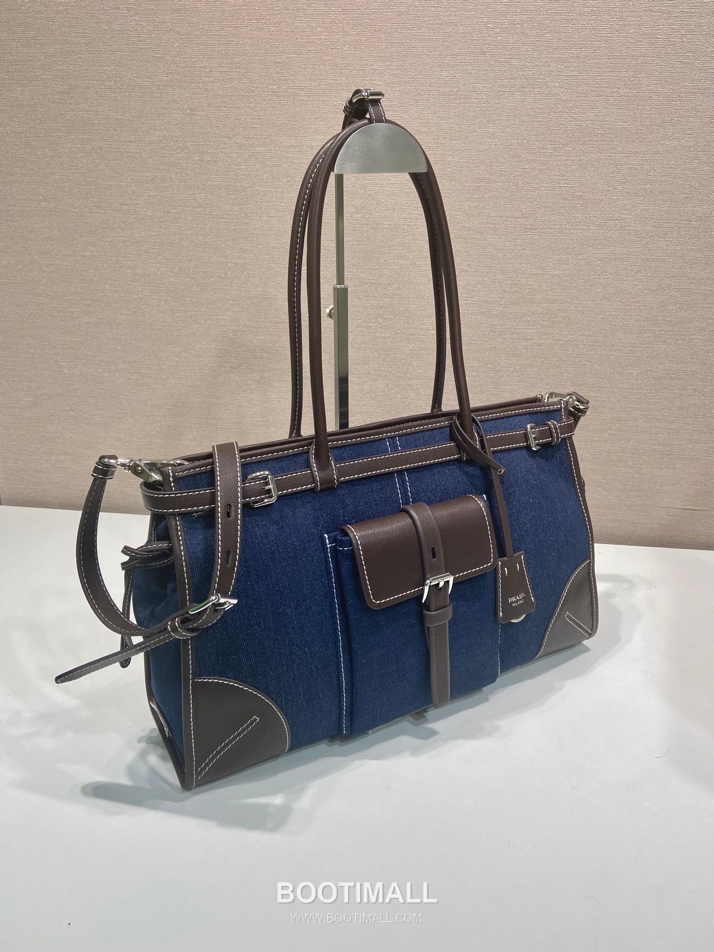 Prada Bonnie Denim Tote Bag with Calfskin Trim and Contrast Stitch Detail 프라다 보니 데님 카프스킨 트림 콘트라스트 스티치 토트백 1BA433 38cm 2