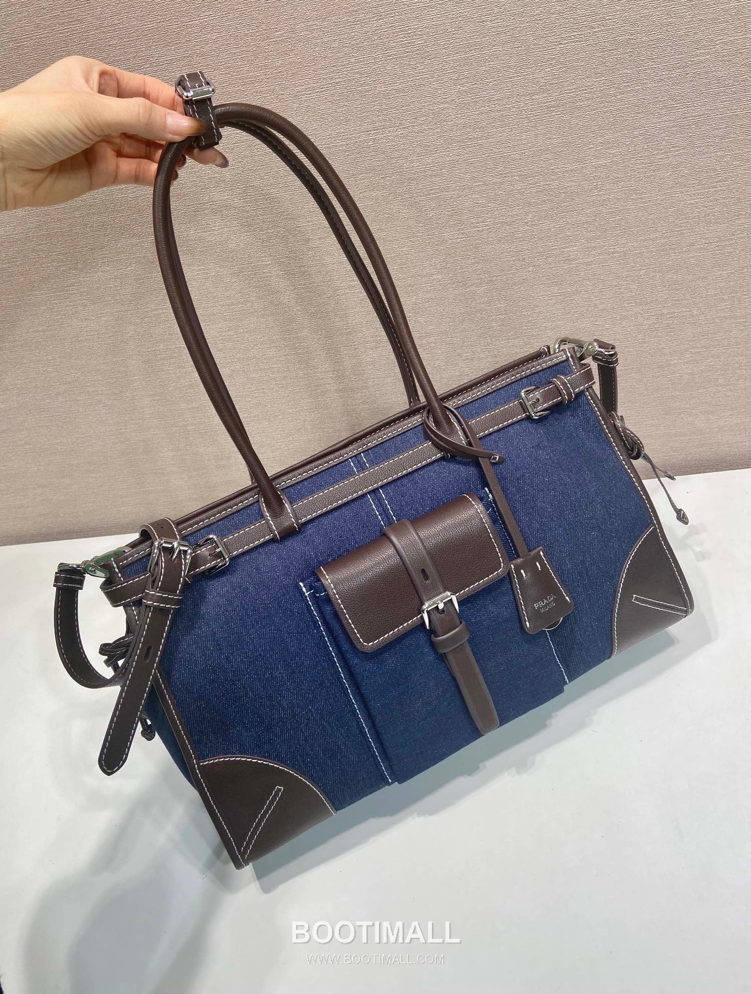 Prada Bonnie Denim Tote Bag with Calfskin Trim and Contrast Stitch Detail 프라다 보니 데님 카프스킨 트림 콘트라스트 스티치 토트백 1BA433 38cm 3