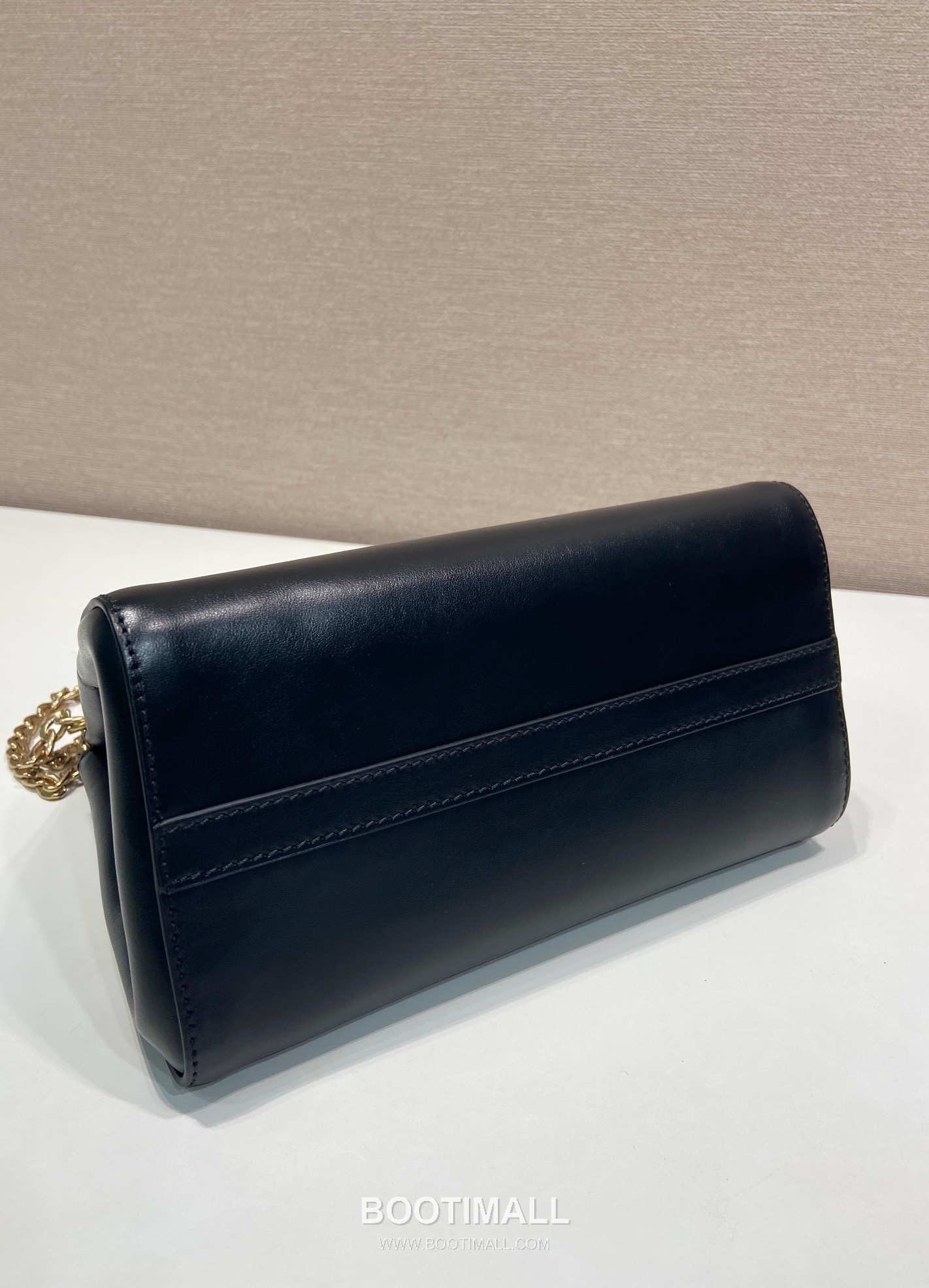 Prada Enchaine Calfskin Shoulder Bag with Chain Handle and Magnetic Flap Detail 프라다 엔쉐네 카프스킨 체인핸들 마그네틱플랩 숄더백 1BC263 22cm 7