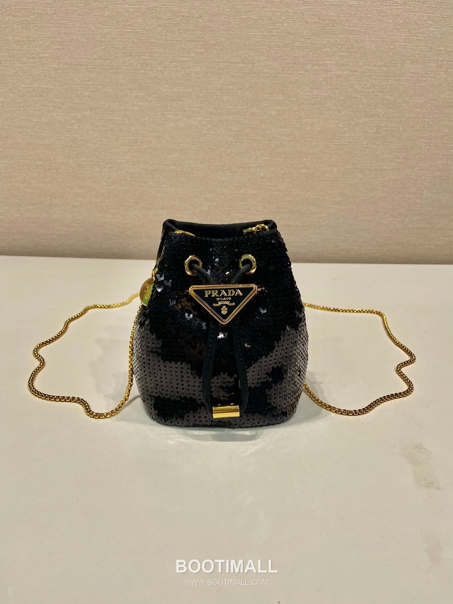 Prada Sequin Embroidered Satin Bucket Bag with Chain Strap and Triangle Logo 프라다 스팽글 자수 새틴 체인스트랩 삼각로고 버킷백 1NR016 10cm 2