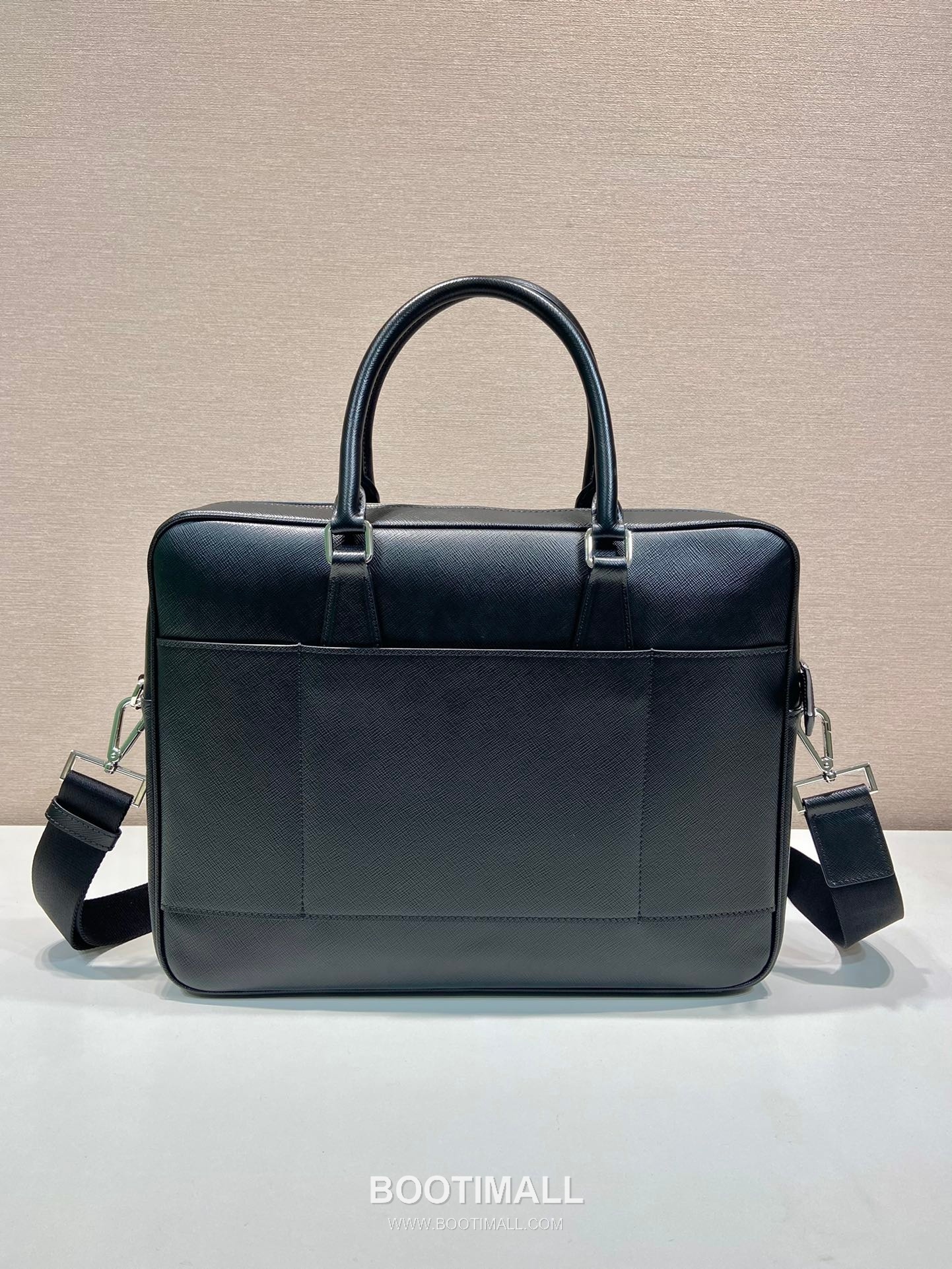Prada Crossgrain Calfskin Tote Bag with Lambskin Lining and Structured Design 프라다 크로스그레인 카프스킨 램스킨라이닝 구조형 토트백 0891 38cm 5