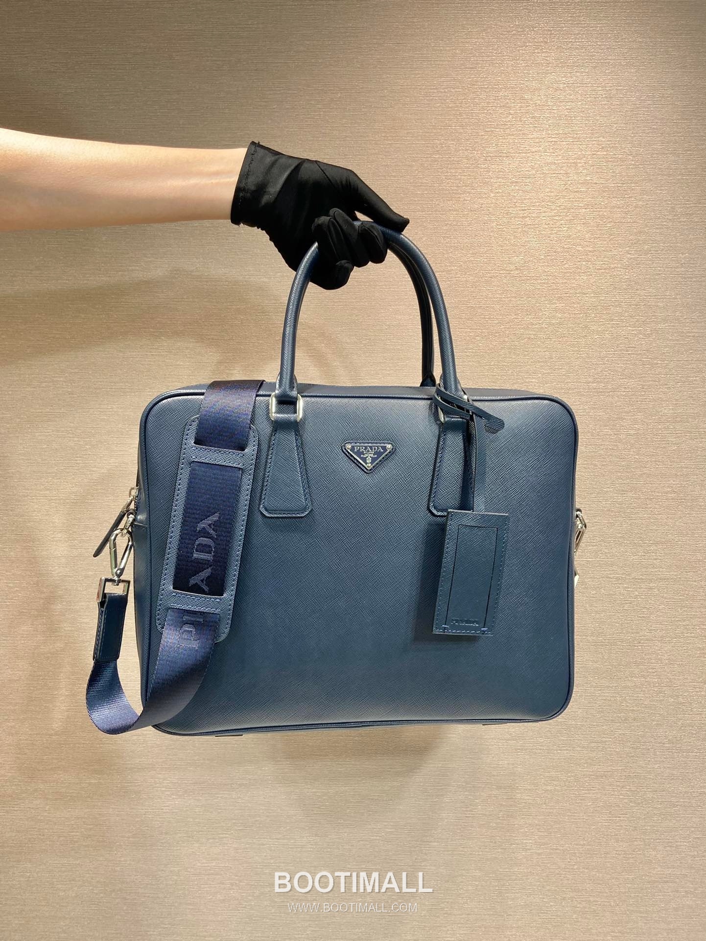 Prada Crossgrain Calfskin Tote Bag with Lambskin Lining and Structured Design 프라다 크로스그레인 카프스킨 램스킨라이닝 구조형 토트백 0891 38cm 1