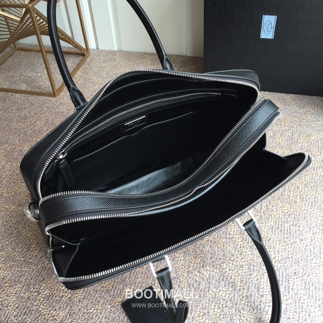 Prada Crossgrain Calfskin Tote Bag with Full Leather Interior and Structured Design 프라다 크로스그레인 카프스킨 풀레더 구조형 토트백 0366B 36.5cm 7