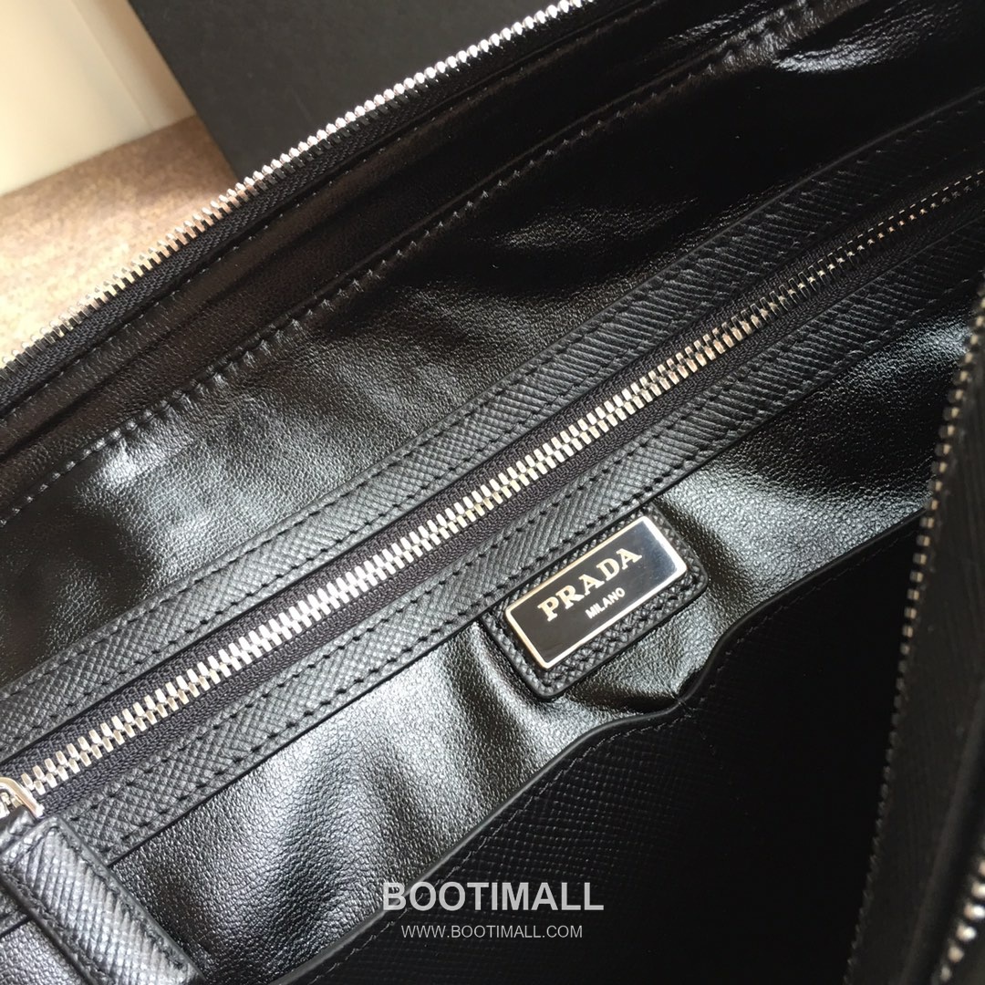 Prada Crossgrain Calfskin Tote Bag with Full Leather Interior and Structured Design 프라다 크로스그레인 카프스킨 풀레더 구조형 토트백 0366B 36.5cm 8