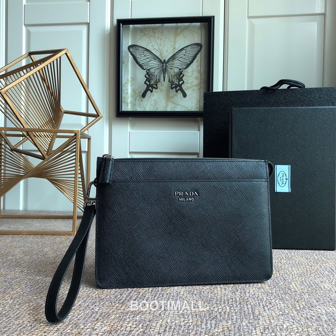 Prada Saffiano Calfskin Clutch Bag with Wrist Strap and Card Slot Detail 프라다 사피아노 카프스킨 손목스트랩 카드슬롯 클러치 2VF019 26cm 1