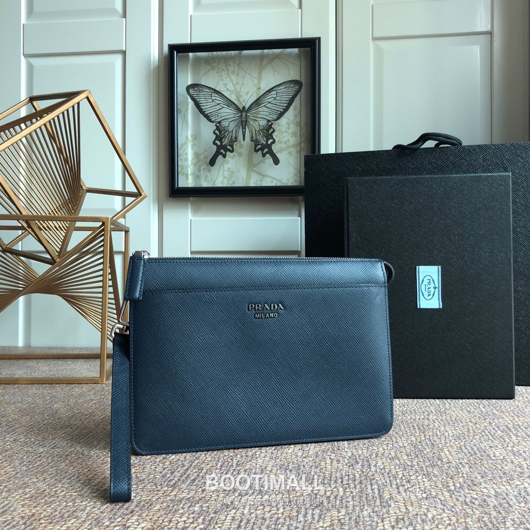 Prada Saffiano Calfskin Clutch Bag with Wrist Strap and Card Slot Detail 프라다 사피아노 카프스킨 손목스트랩 카드슬롯 클러치 2VF019 26cm 1