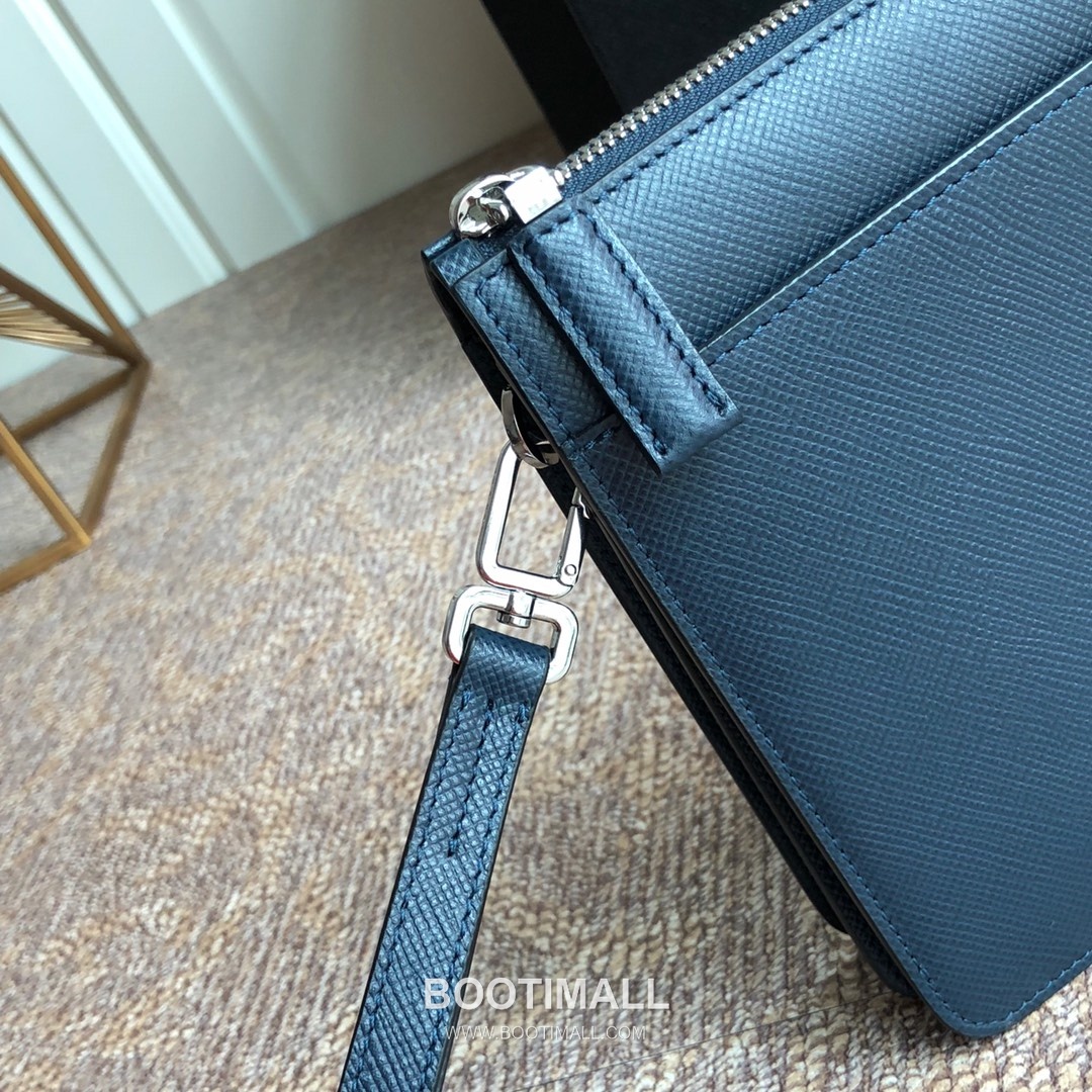 Prada Saffiano Calfskin Clutch Bag with Wrist Strap and Card Slot Detail 프라다 사피아노 카프스킨 손목스트랩 카드슬롯 클러치 2VF019 26cm 4