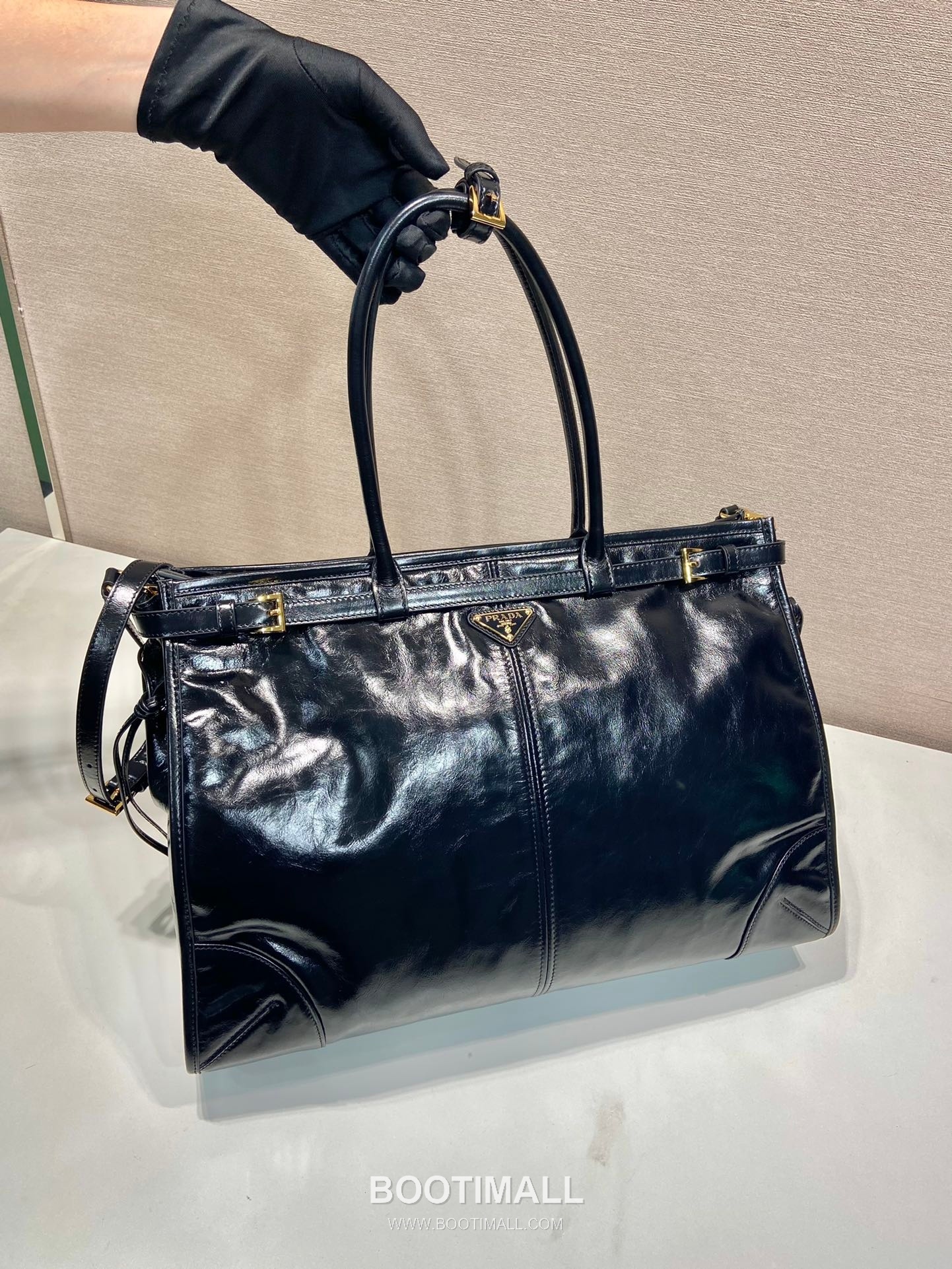 Prada LusSolf Oiled Wax Calfskin Tote Bag with Detachable Strap and Vintage Finish 프라다 루솔프 오일왁스 카프스킨 탈부착스트랩 빈티지 토트백 1BA439 42cm 2