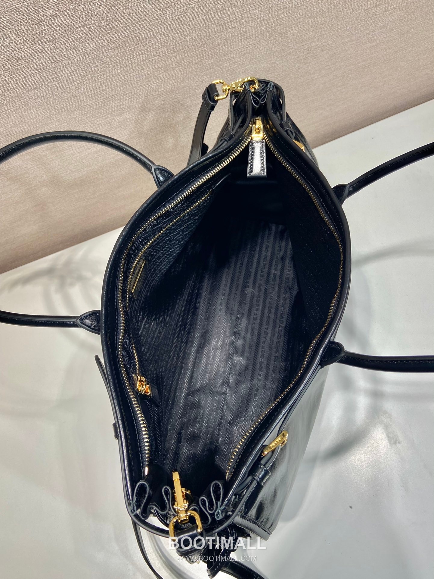 Prada LusSolf Oiled Wax Calfskin Tote Bag with Detachable Strap and Vintage Finish 프라다 루솔프 오일왁스 카프스킨 탈부착스트랩 빈티지 토트백 1BA439 42cm 8