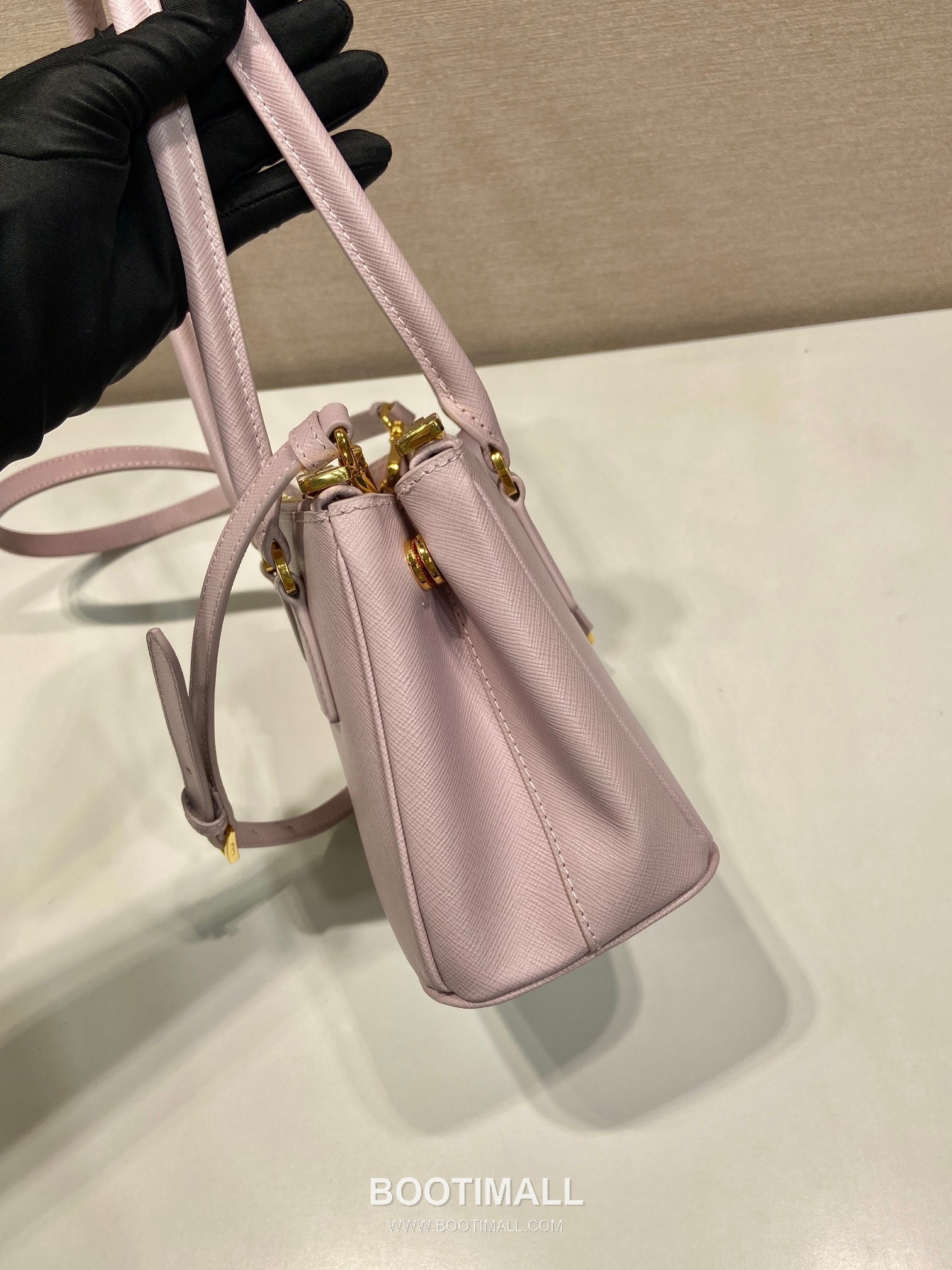 Prada Galleria Crossgrain Calfskin Top Handle Bag with Detachable Strap and Logo Detail 프라다 갈레리아 크로스그레인 카프스킨 탑핸들 스트랩 토트백 1BA906 20cm 5