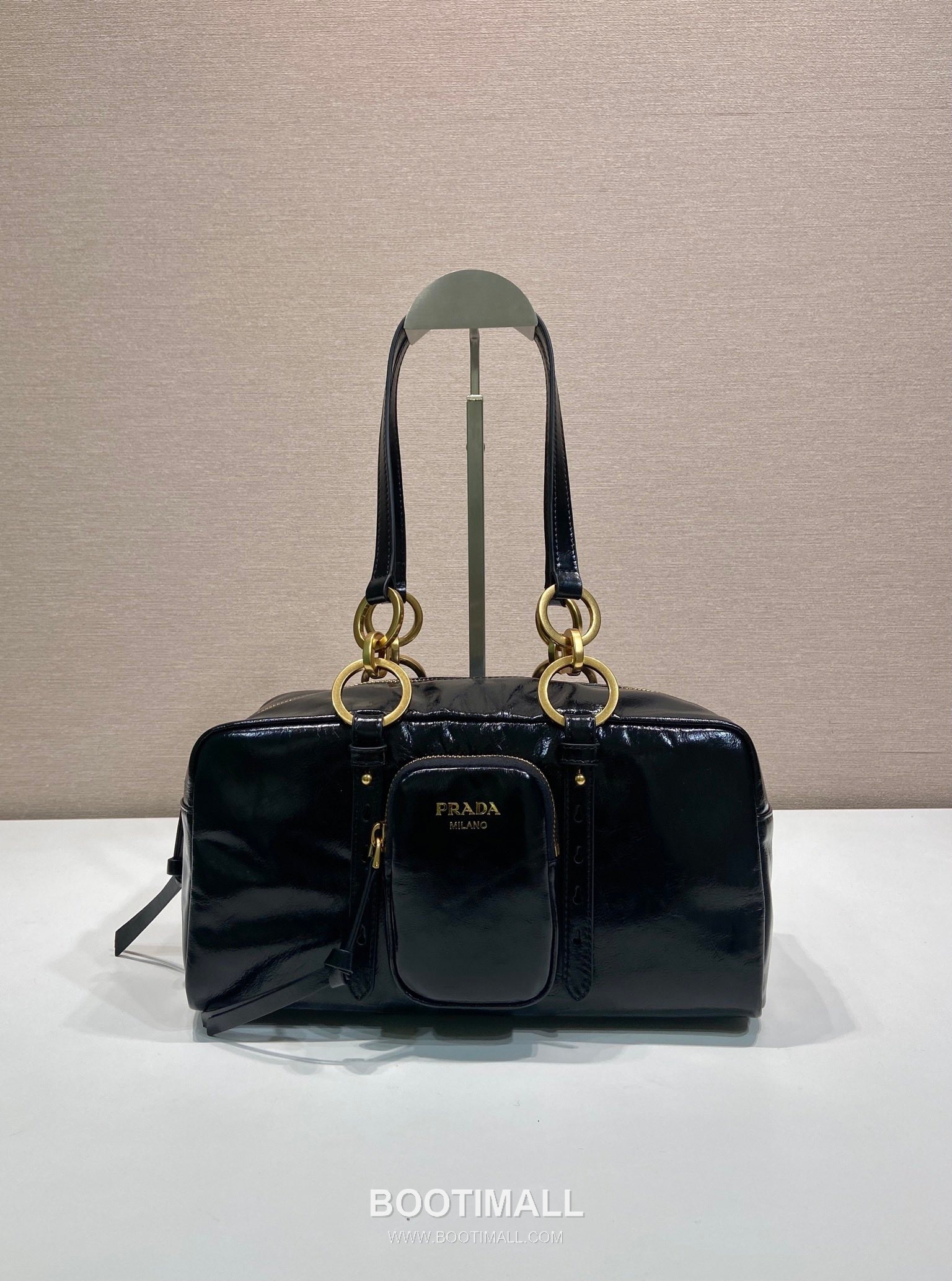 Prada Oiled Wax Calfskin Shoulder Bag with Vintage Metal Hardware and Zip Pocket Detail 프라다 오일왁스 카프스킨 빈티지메탈 지퍼포켓 숄더백 1BB138 30cm 1