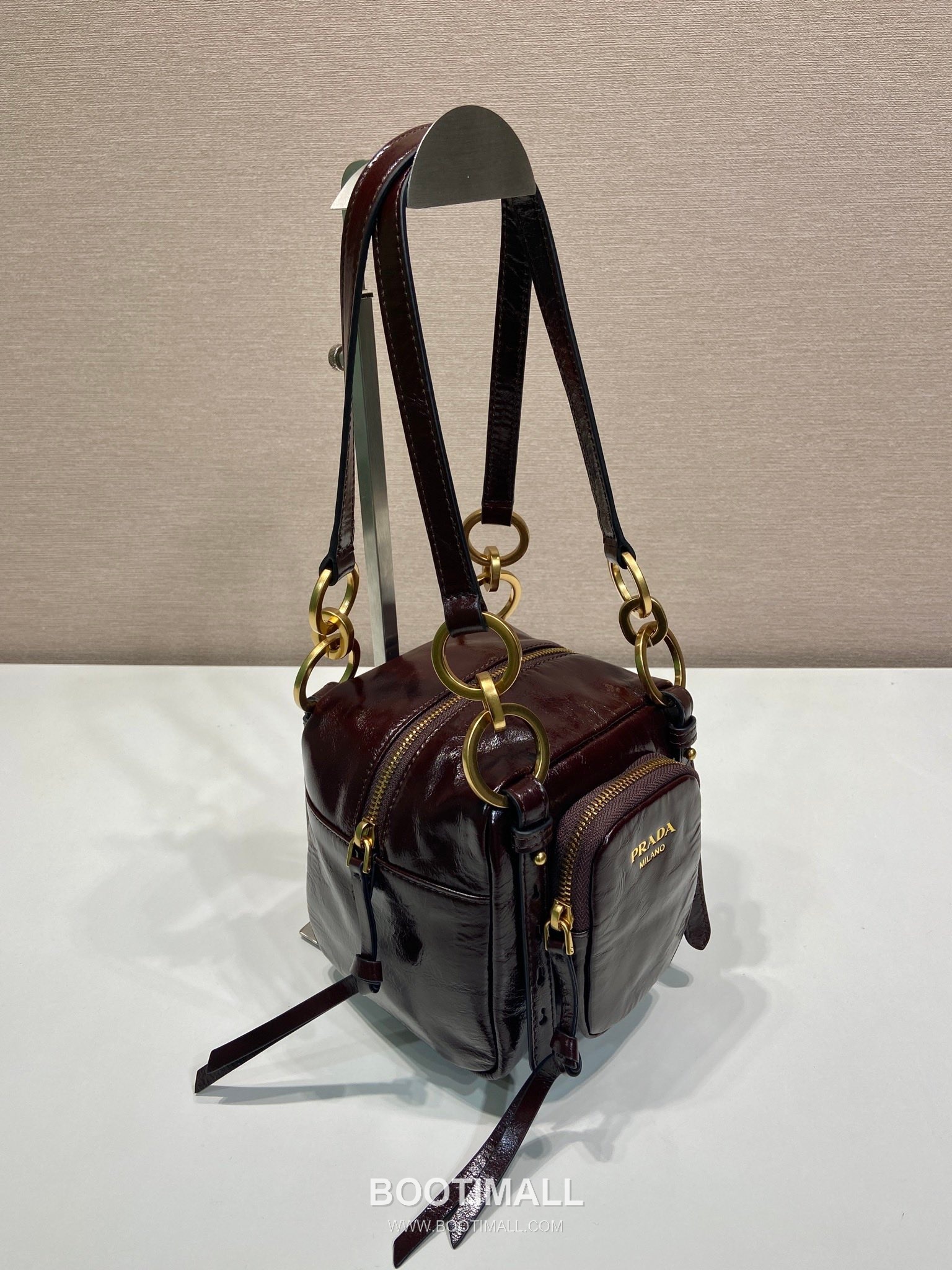 Prada Oiled Wax Calfskin Mini Top Handle Bag with Vintage Metal Hardware and Zip Pocket Detail 프라다 오일왁스 카프스킨 빈티지메탈 지퍼포켓 미니 토트백 1BB137 14cm 2