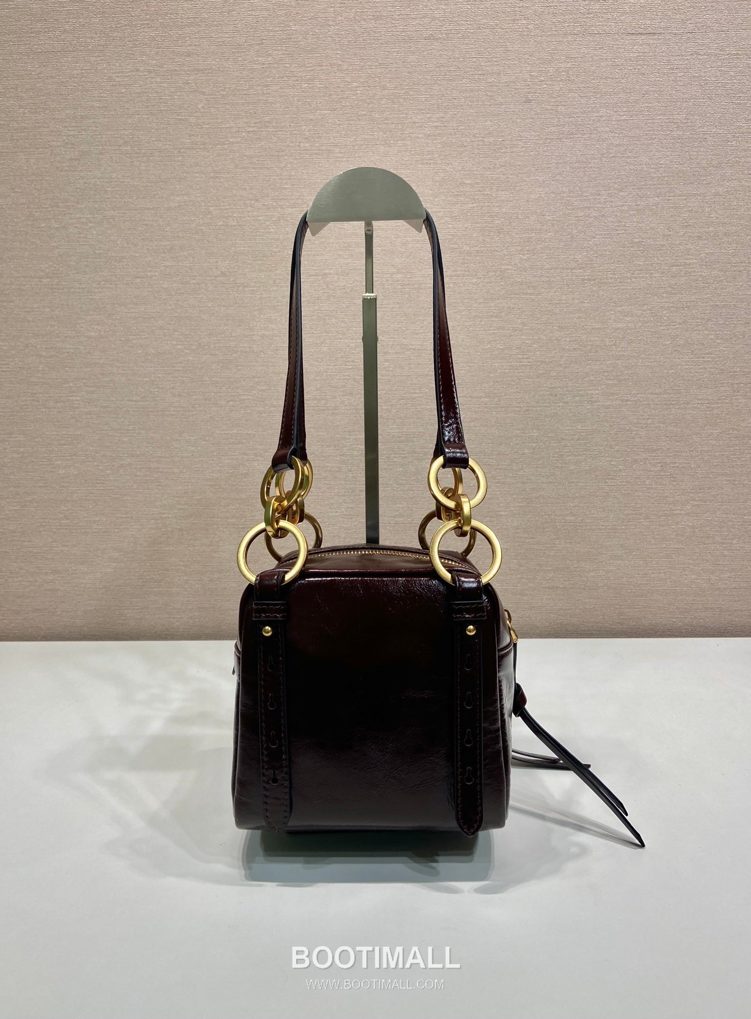 Prada Oiled Wax Calfskin Mini Top Handle Bag with Vintage Metal Hardware and Zip Pocket Detail 프라다 오일왁스 카프스킨 빈티지메탈 지퍼포켓 미니 토트백 1BB137 14cm 5