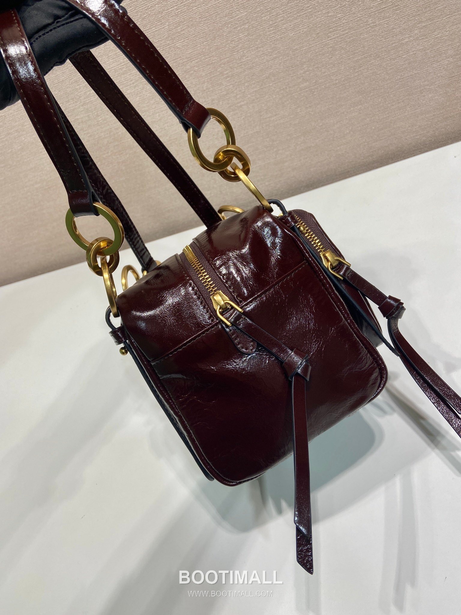 Prada Oiled Wax Calfskin Mini Top Handle Bag with Vintage Metal Hardware and Zip Pocket Detail 프라다 오일왁스 카프스킨 빈티지메탈 지퍼포켓 미니 토트백 1BB137 14cm 6