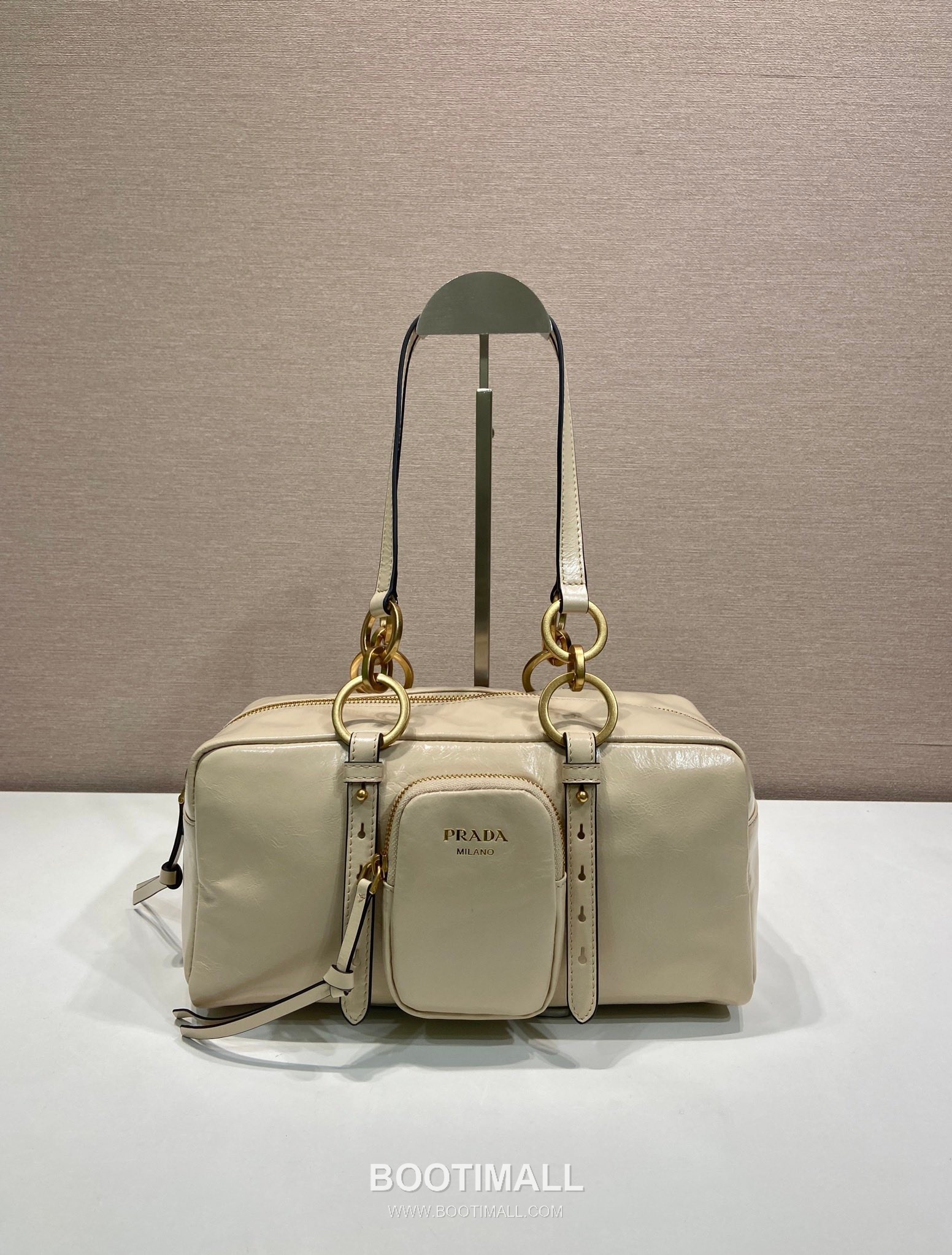 Prada Oiled Wax Calfskin Shoulder Bag with Vintage Metal Hardware and Zip Pocket Detail 프라다 오일왁스 카프스킨 빈티지메탈 지퍼포켓 숄더백 1BB138 30cm 1