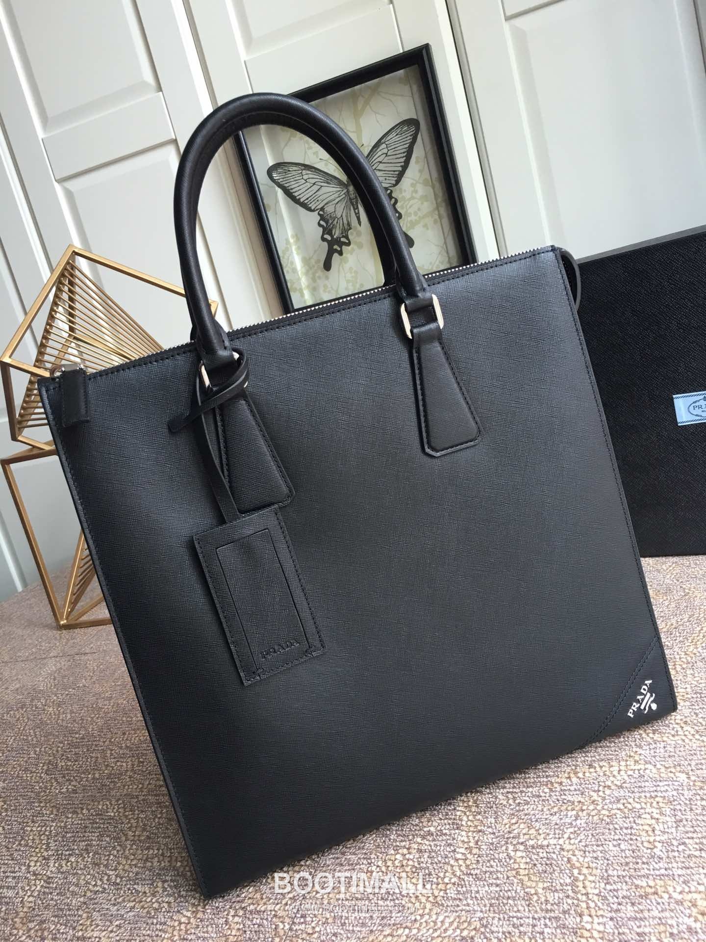 Prada Crossgrain Calfskin Tote Bag with Triangle Logo Detail 프라다 크로스그레인 카프스킨 삼각로고 토트백 1079 34cm 1