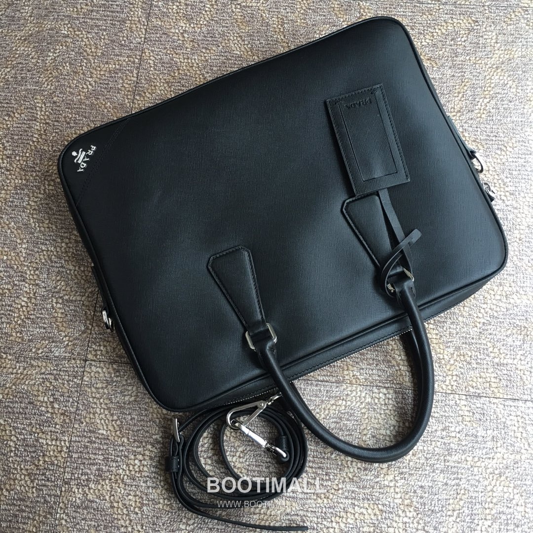 Prada Crossgrain Calfskin Slim Clutch Bag with Triangle Logo Detail 프라다 크로스그레인 카프스킨 슬림 삼각로고 클러치 0368 36.5cm 3