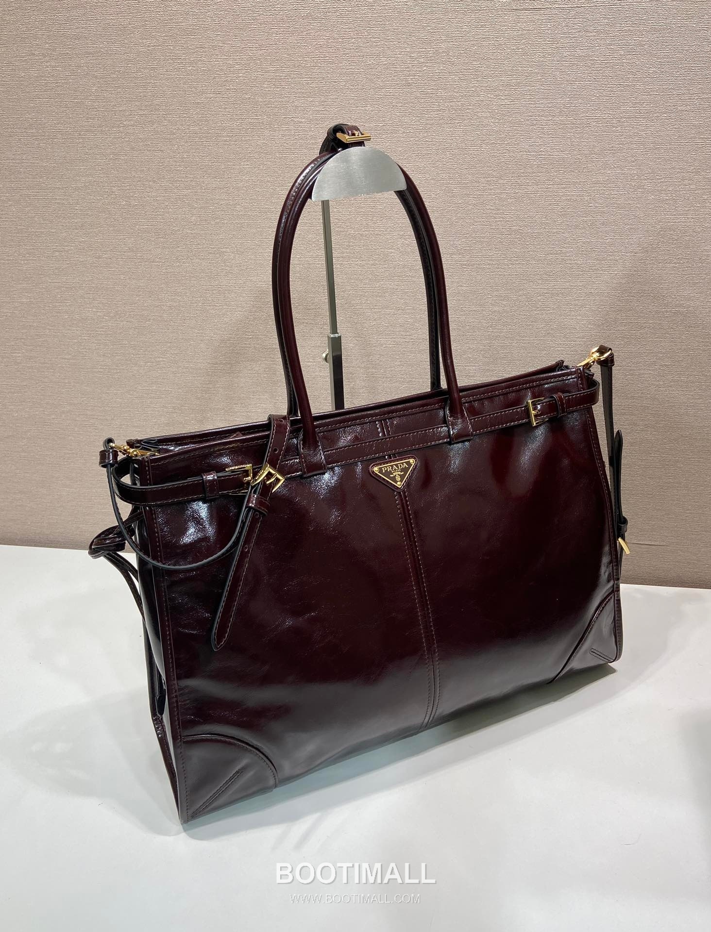 Prada LusSolf Oiled Wax Calfskin Tote Bag with Detachable Strap and Vintage Finish 프라다 루솔프 오일왁스 카프스킨 탈부착스트랩 빈티지 토트백 1BA439 42cm 2