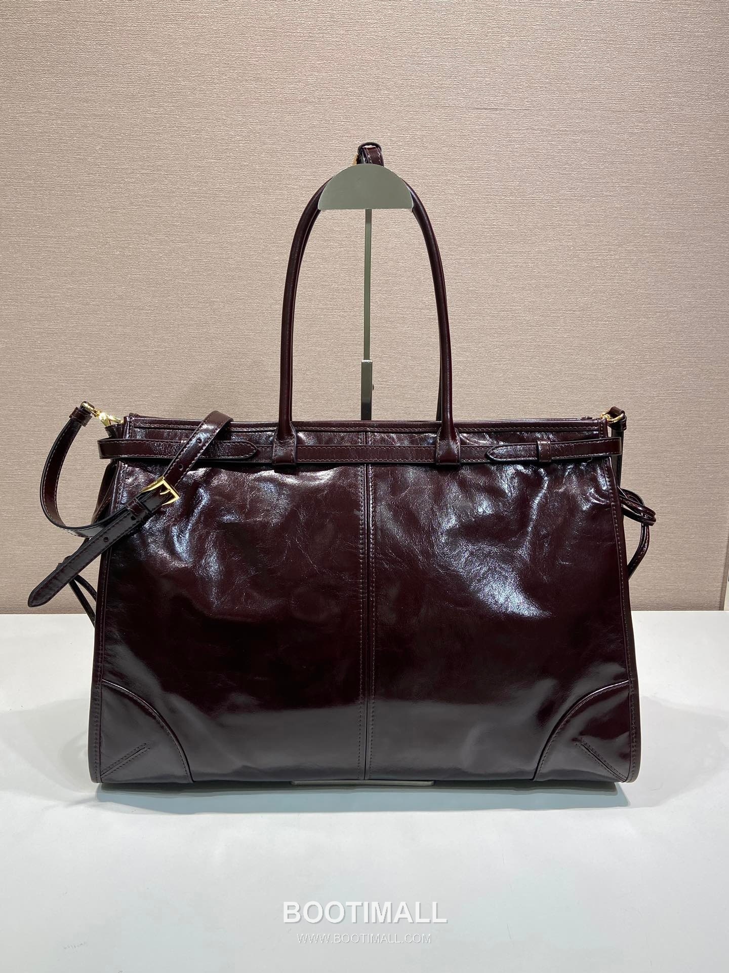 Prada LusSolf Oiled Wax Calfskin Tote Bag with Detachable Strap and Vintage Finish 프라다 루솔프 오일왁스 카프스킨 탈부착스트랩 빈티지 토트백 1BA439 42cm 4