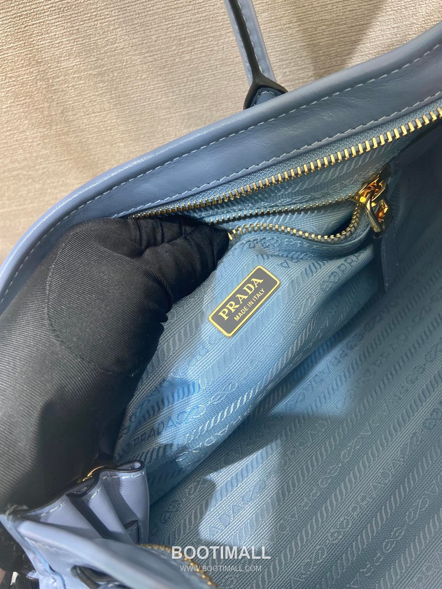 Prada LusSolf Oiled Wax Calfskin Tote Bag with Detachable Strap and Vintage Finish 프라다 루솔프 오일왁스 카프스킨 탈부착스트랩 빈티지 토트백 1BA426 32cm 9