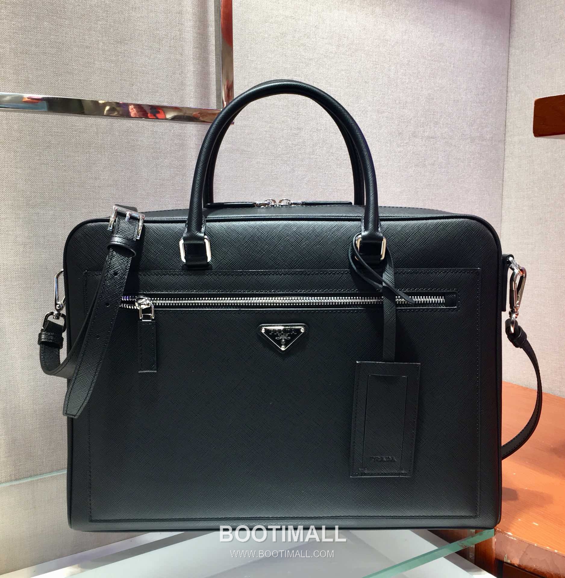 Prada Saffiano Calfskin Briefcase with Dual Handle and Zip Compartment Detail 프라다 사피아노 카프스킨 더블핸들 지퍼컴파트먼트 브리프케이스 2VE016 38cm 1