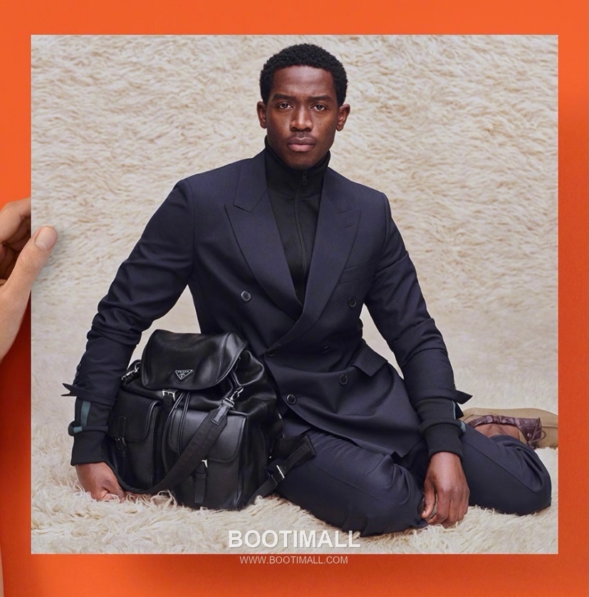 Prada Re-Nylon and Lambskin Backpack with Detachable Strap and Dual Use Detail 프라다 리나일론 램스킨 탈부착스트랩 투웨이 백팩 2VZ110A 34cm 1